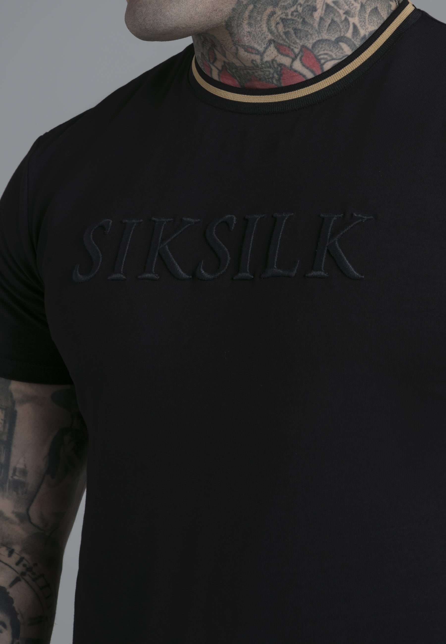 T-shirt à logo en T-shirts noirs SikSilk   