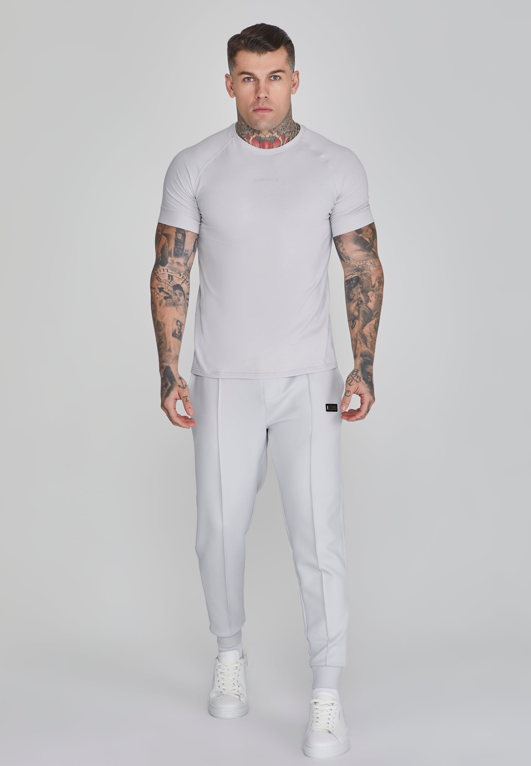 T-shirt Smart en gris clair T-shirts SikSilk   