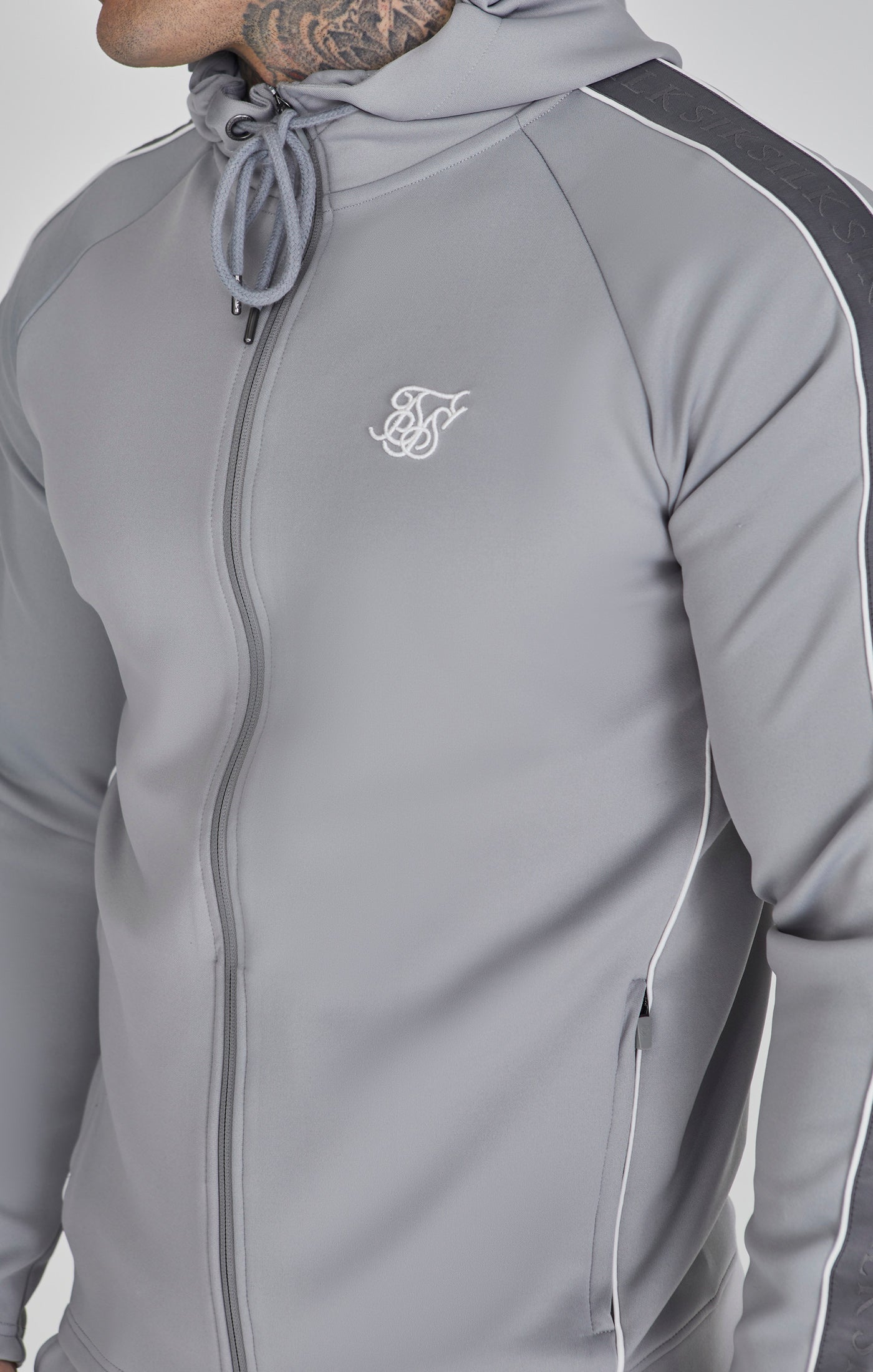 Sweat à capuche et jogging en gris Sets SikSilk   