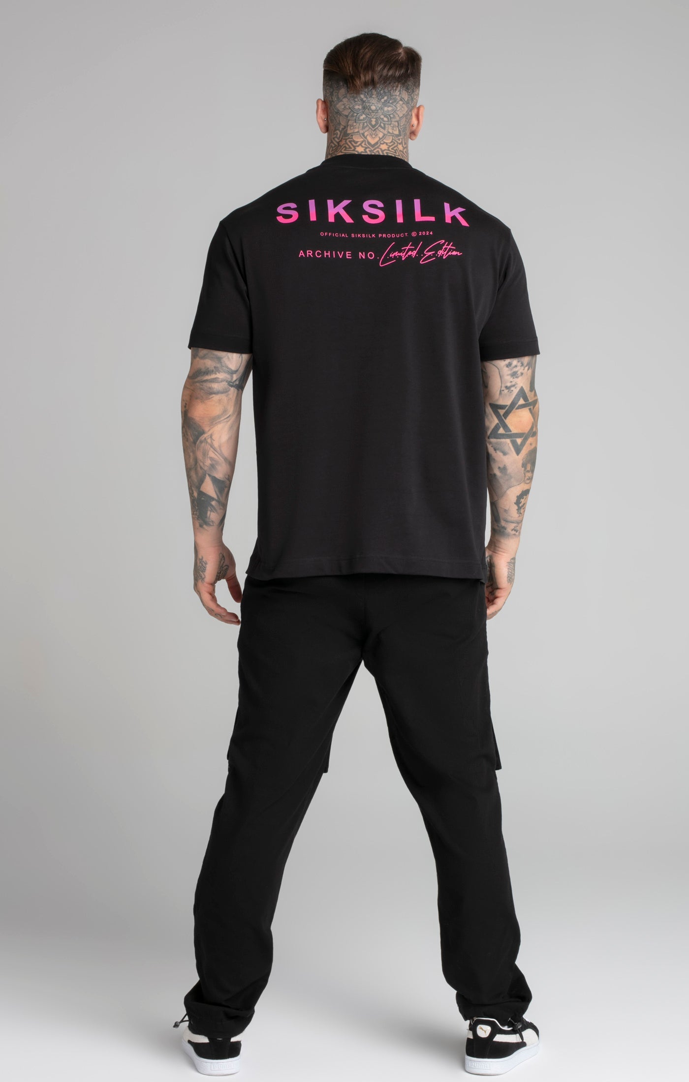 T-shirt en édition limitée Black T-shirts SikSilk   