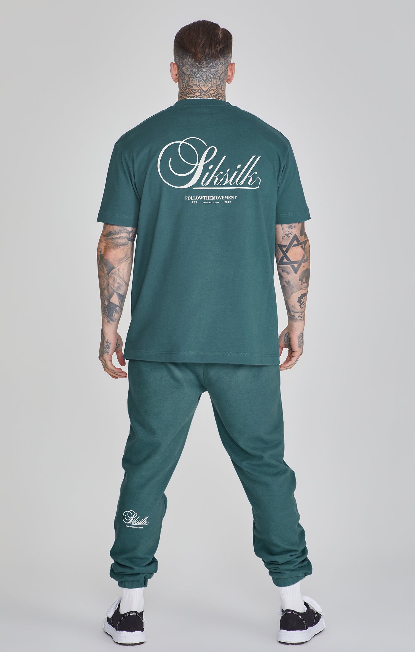 Graphic T-shirt in Green T-shirts SikSilk   