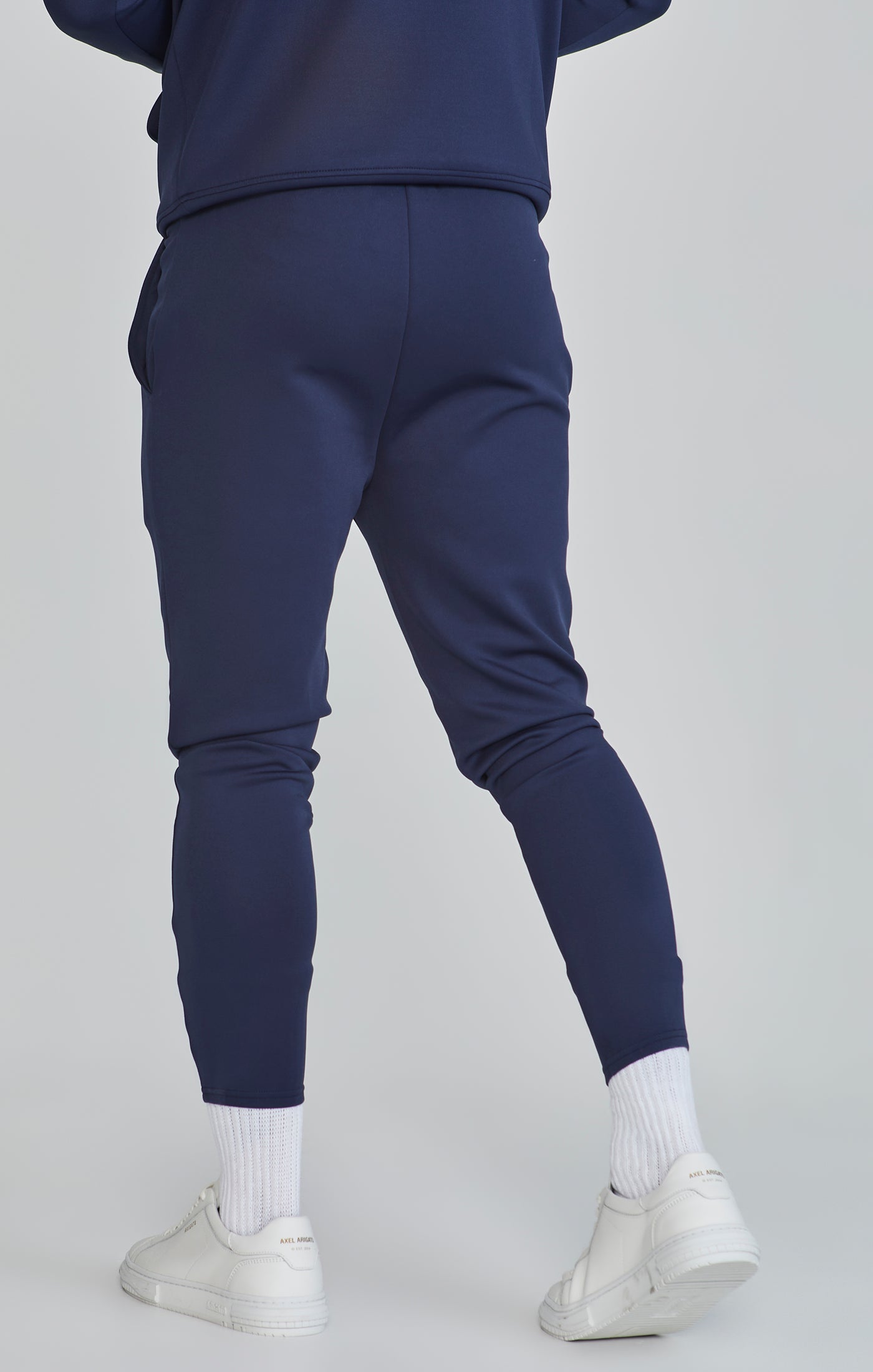 Essentials Poly Joggers en Navy Pantalon SikSilk   