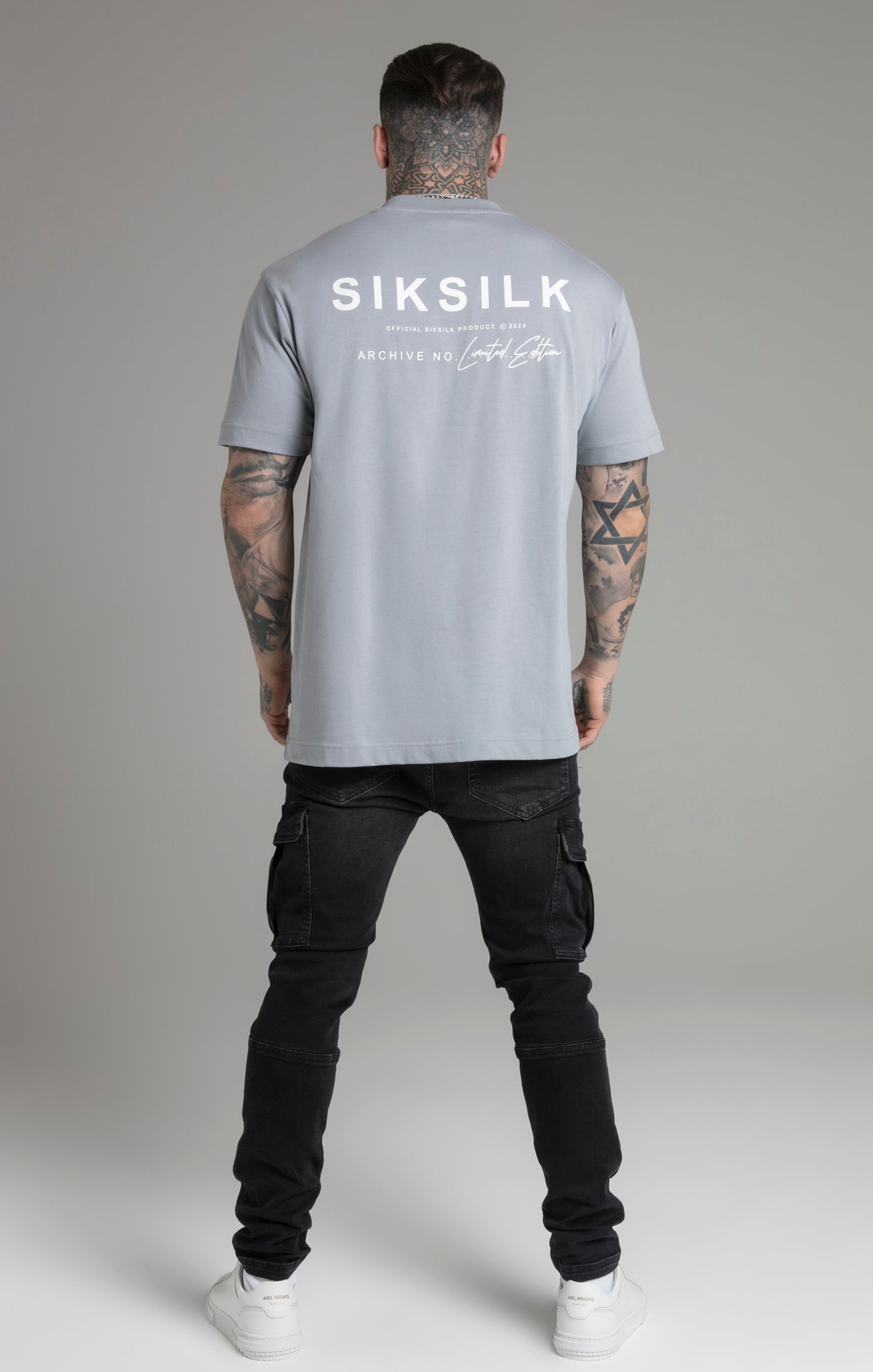 T-shirt édition limitée en Grey T-shirts SikSilk   