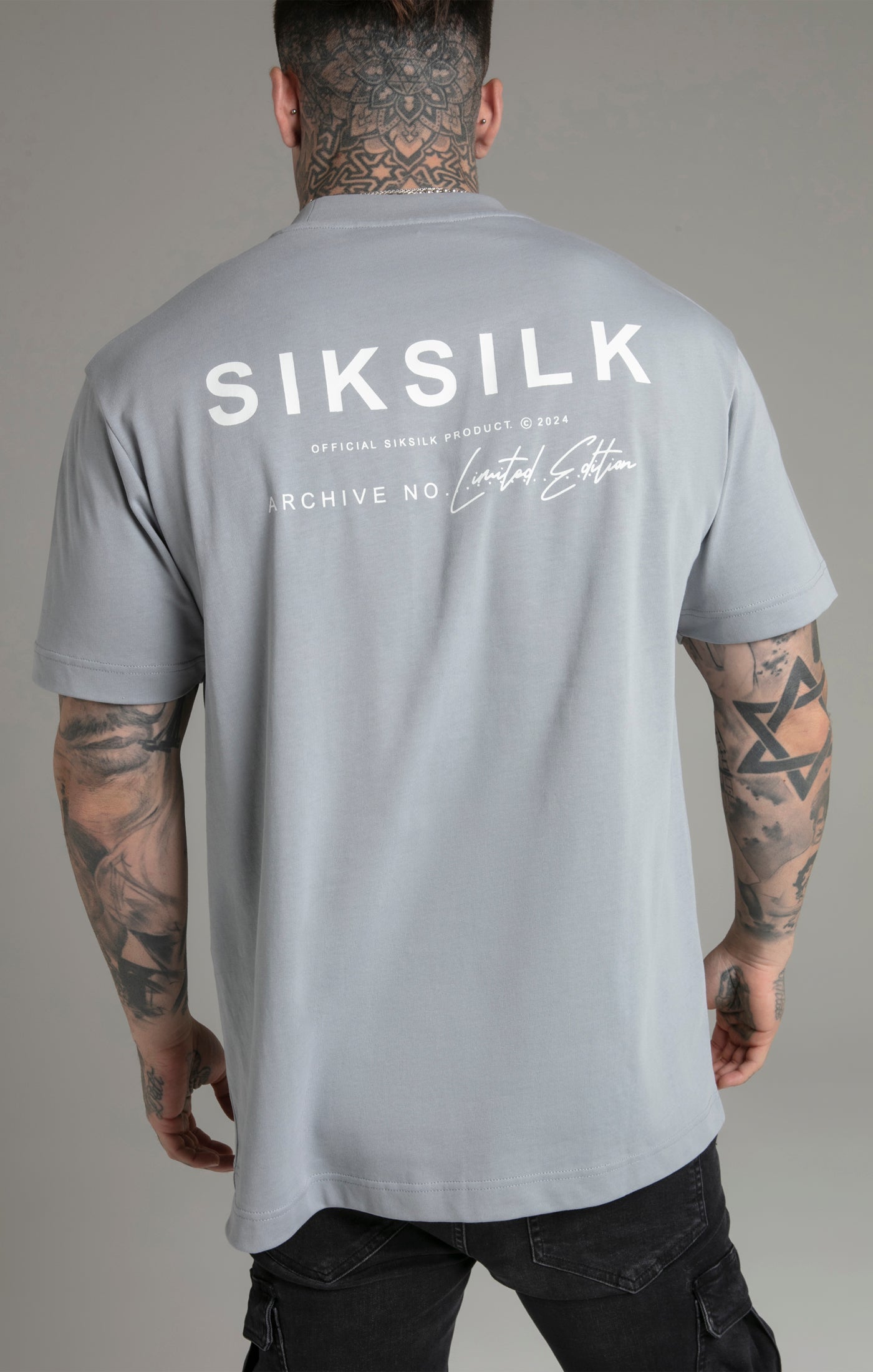 T-shirt édition limitée en Grey T-shirts SikSilk   