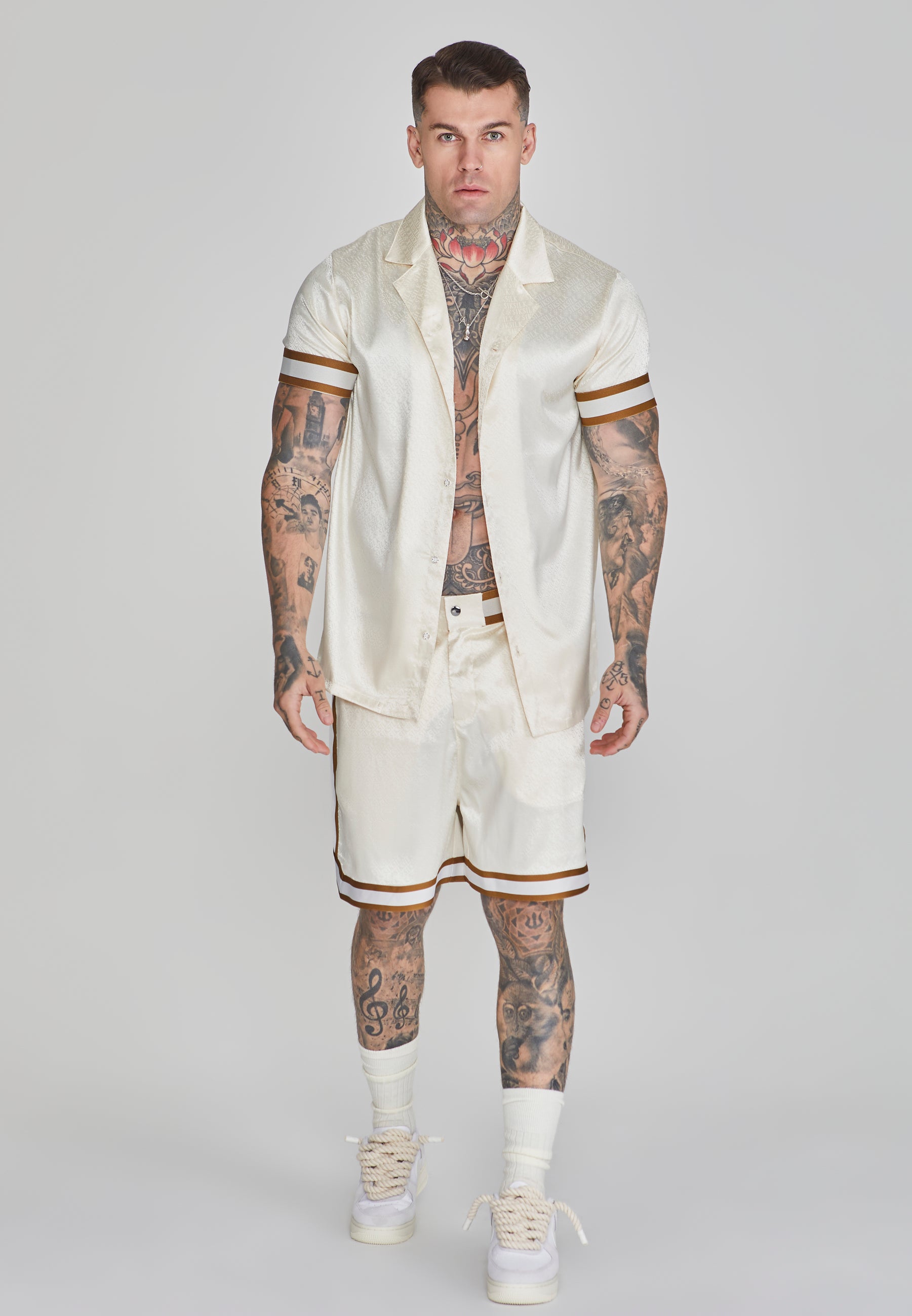 Resort Shirt in Ecru Chemises SikSilk   