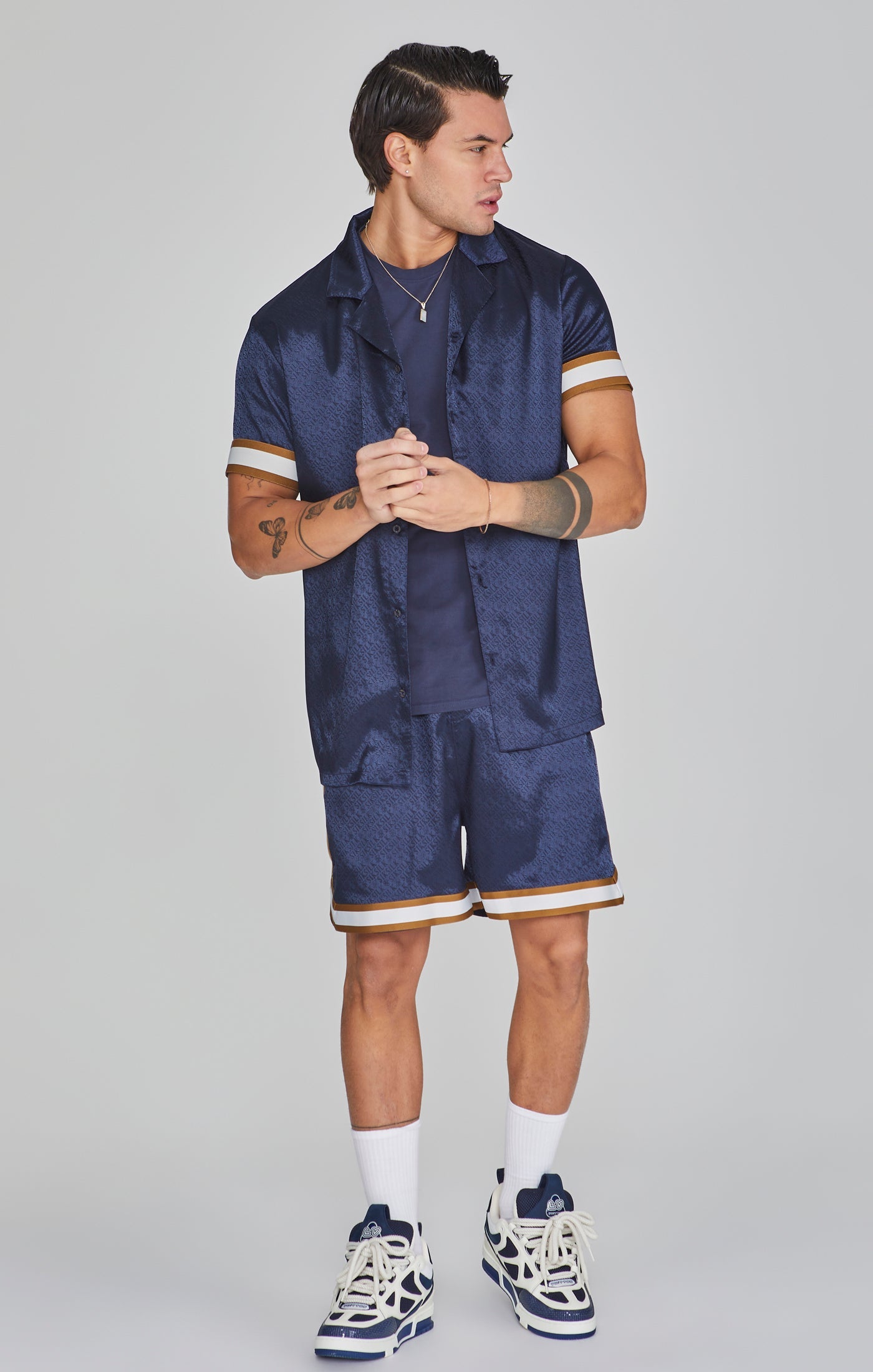 Resort Shirt in Navy Chemises SikSilk   