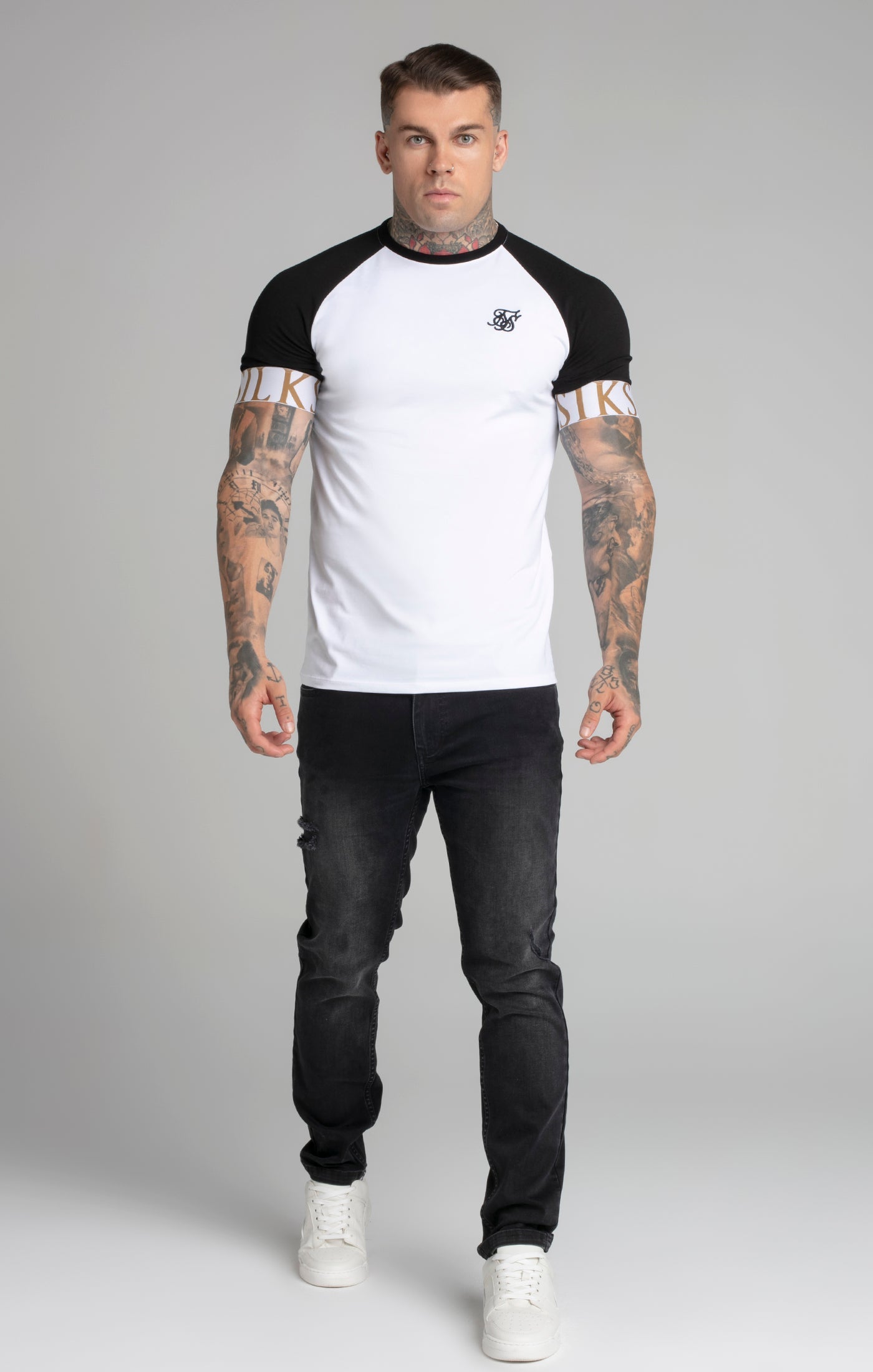 Tech T-Shirt en blanc-noir T-shirts SikSilk   