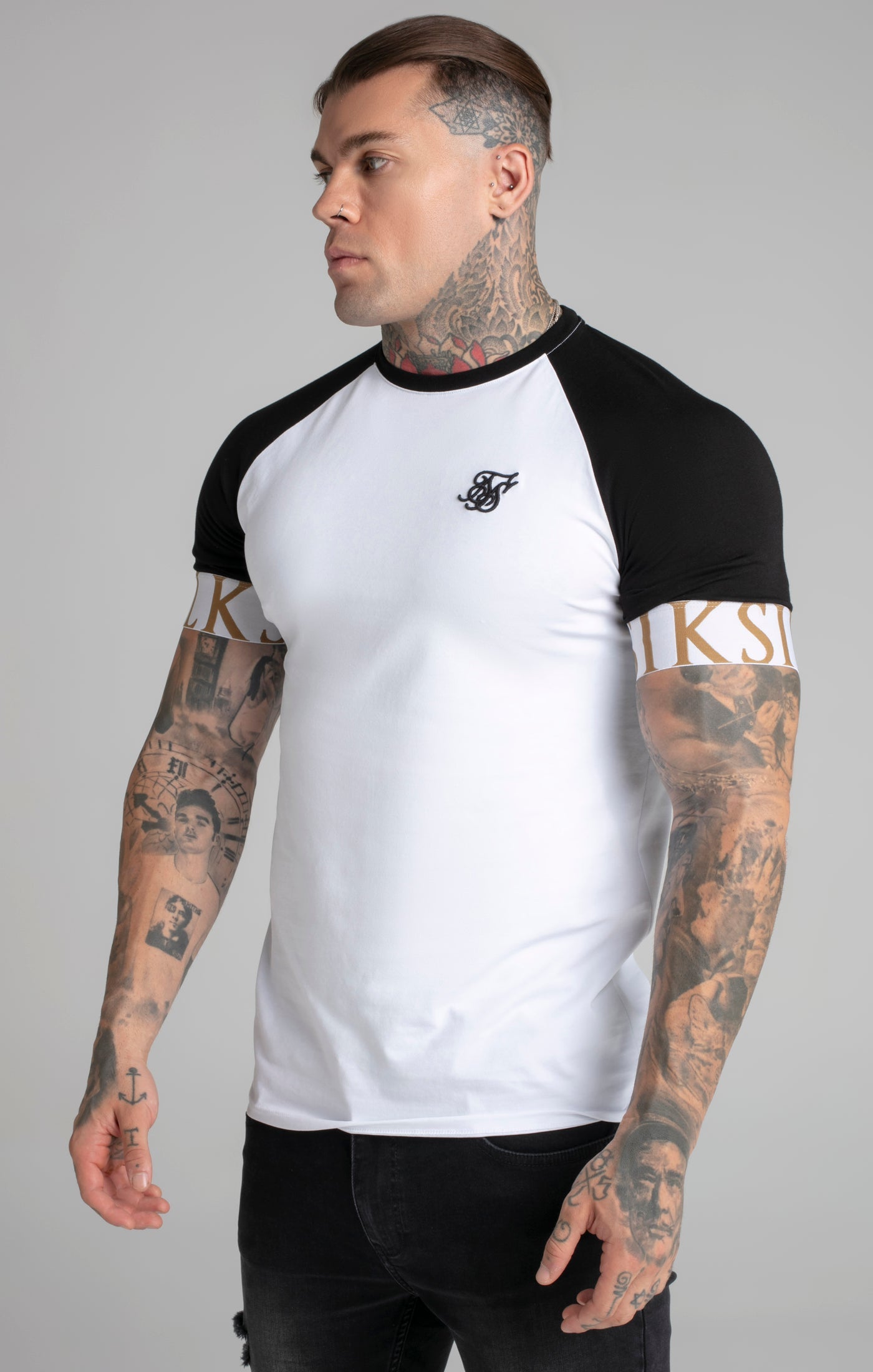 Tech T-Shirt en blanc-noir T-shirts SikSilk   