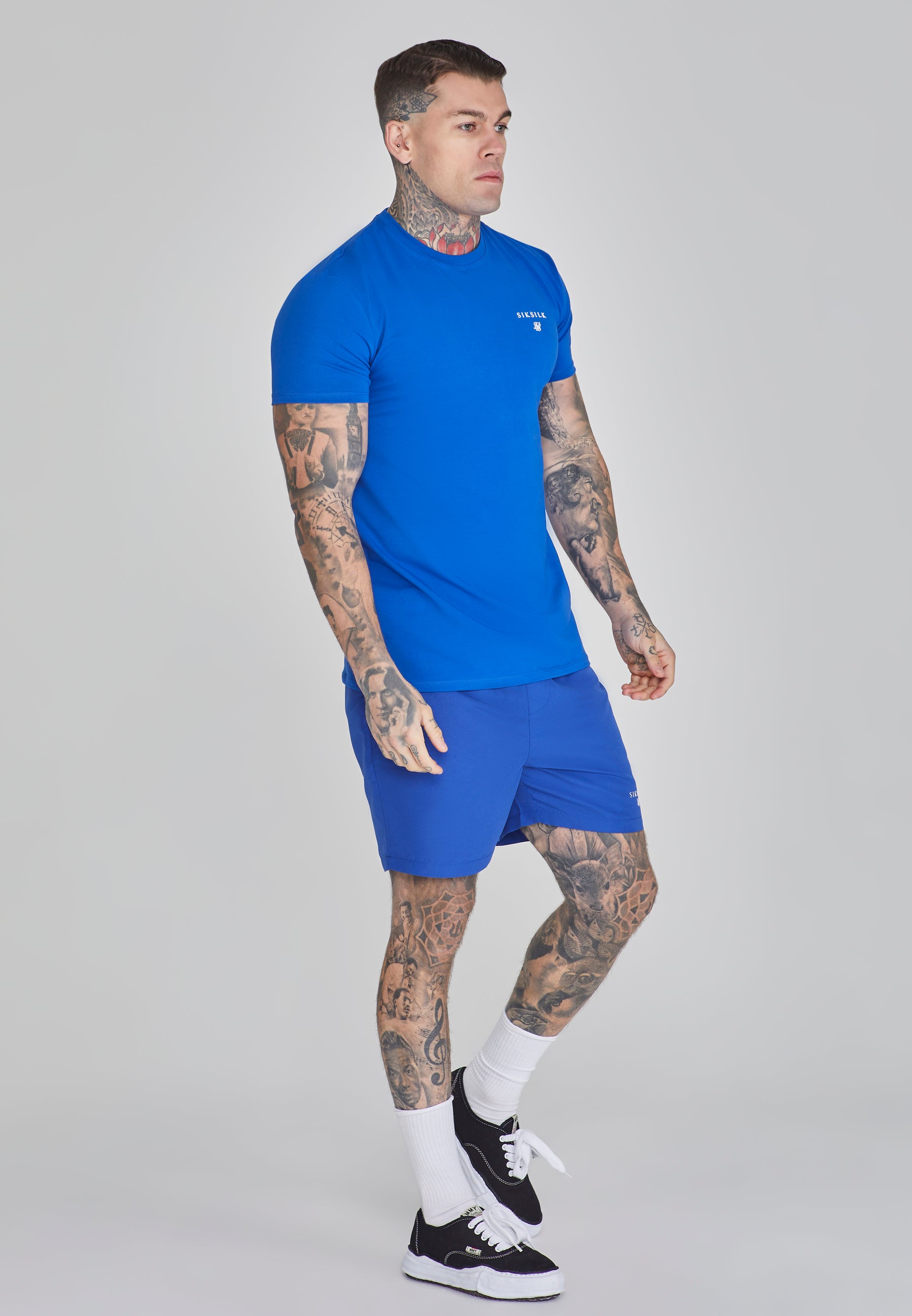 Muscle Fit T-shirt en Blue T-shirts SikSilk   