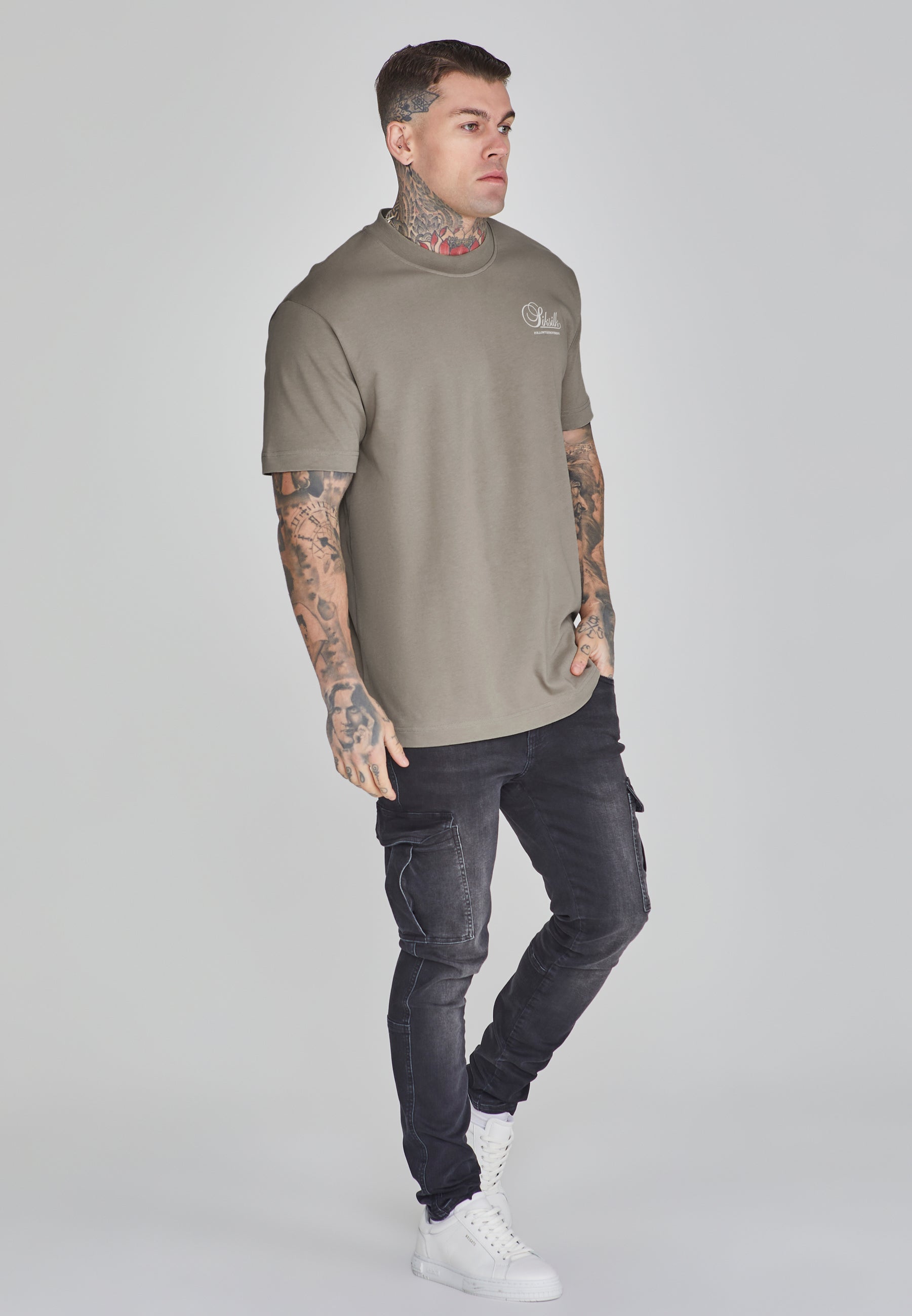 T-shirt graphique kaki T-shirts SikSilk   