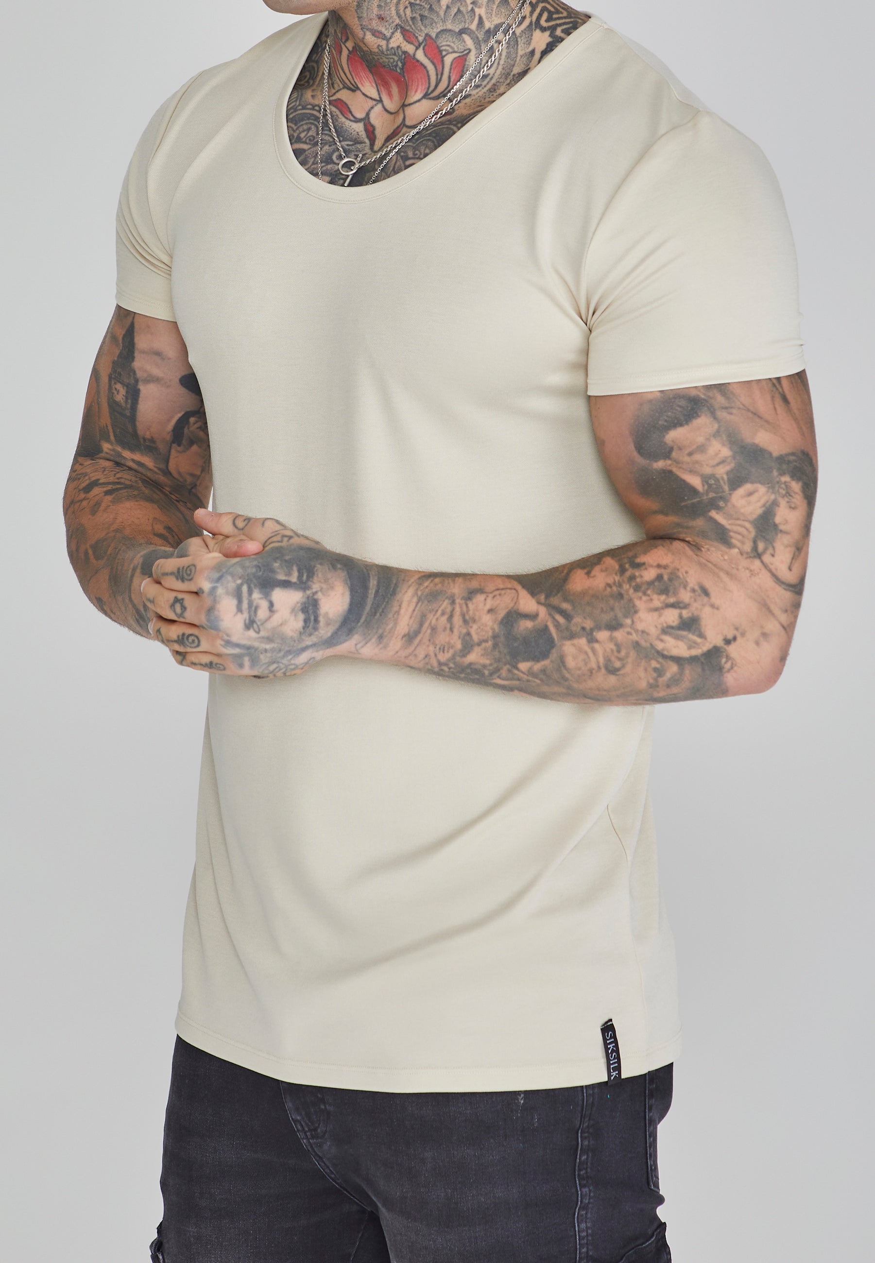 T-shirt Muscle Fit en écru T-shirts SikSilk   