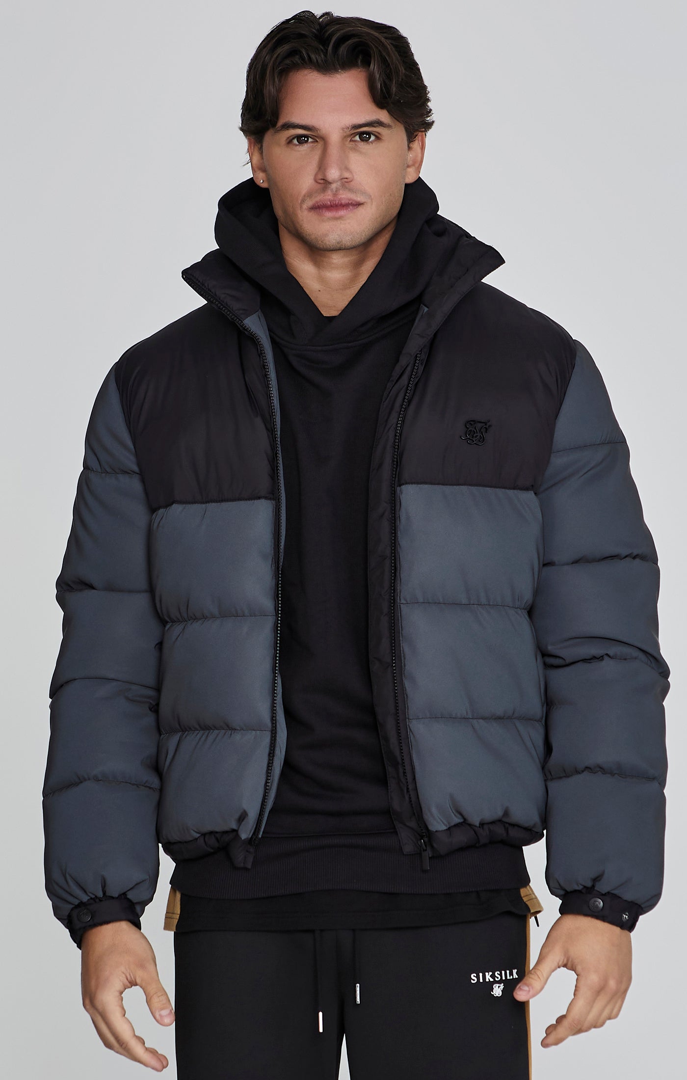 Puffer Jacket in Black Vestes SikSilk   