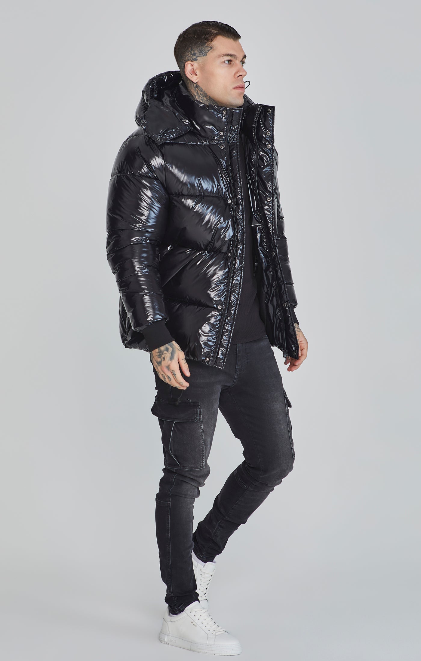 Puffer Jacket in Black Vestes SikSilk   