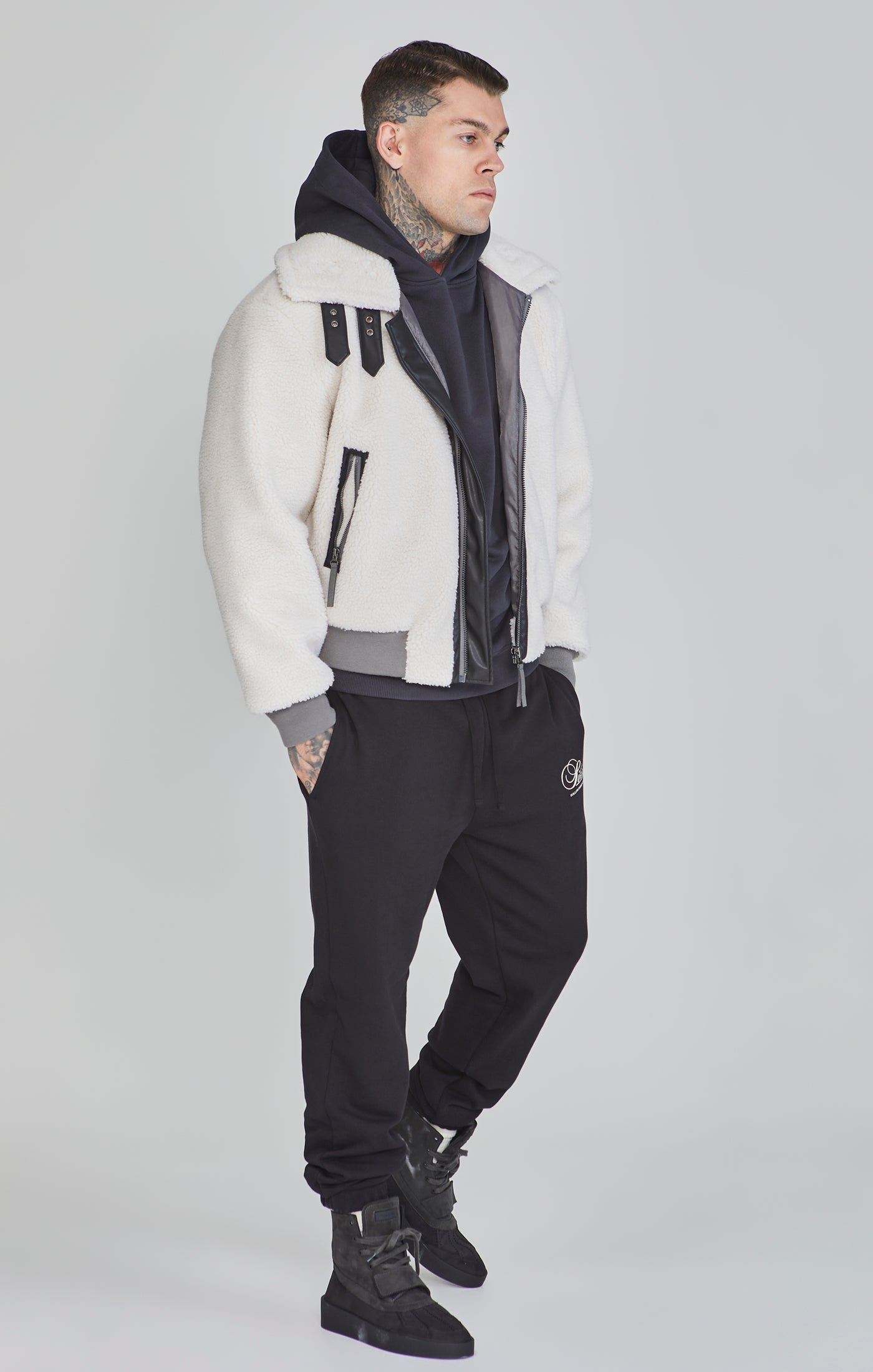 Bomber Jacket in Ecru Vestes SikSilk   