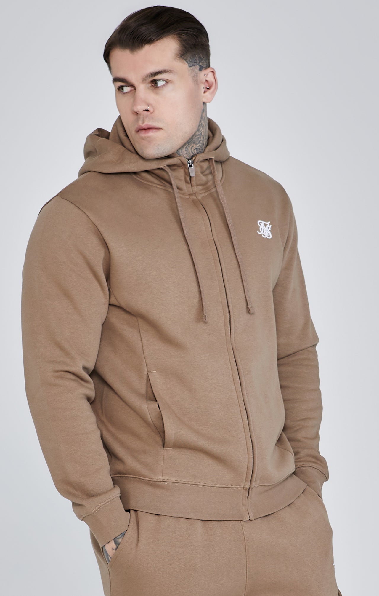 Essentials Full Zip Hoodie in Brown Sweat à capuche SikSilk   