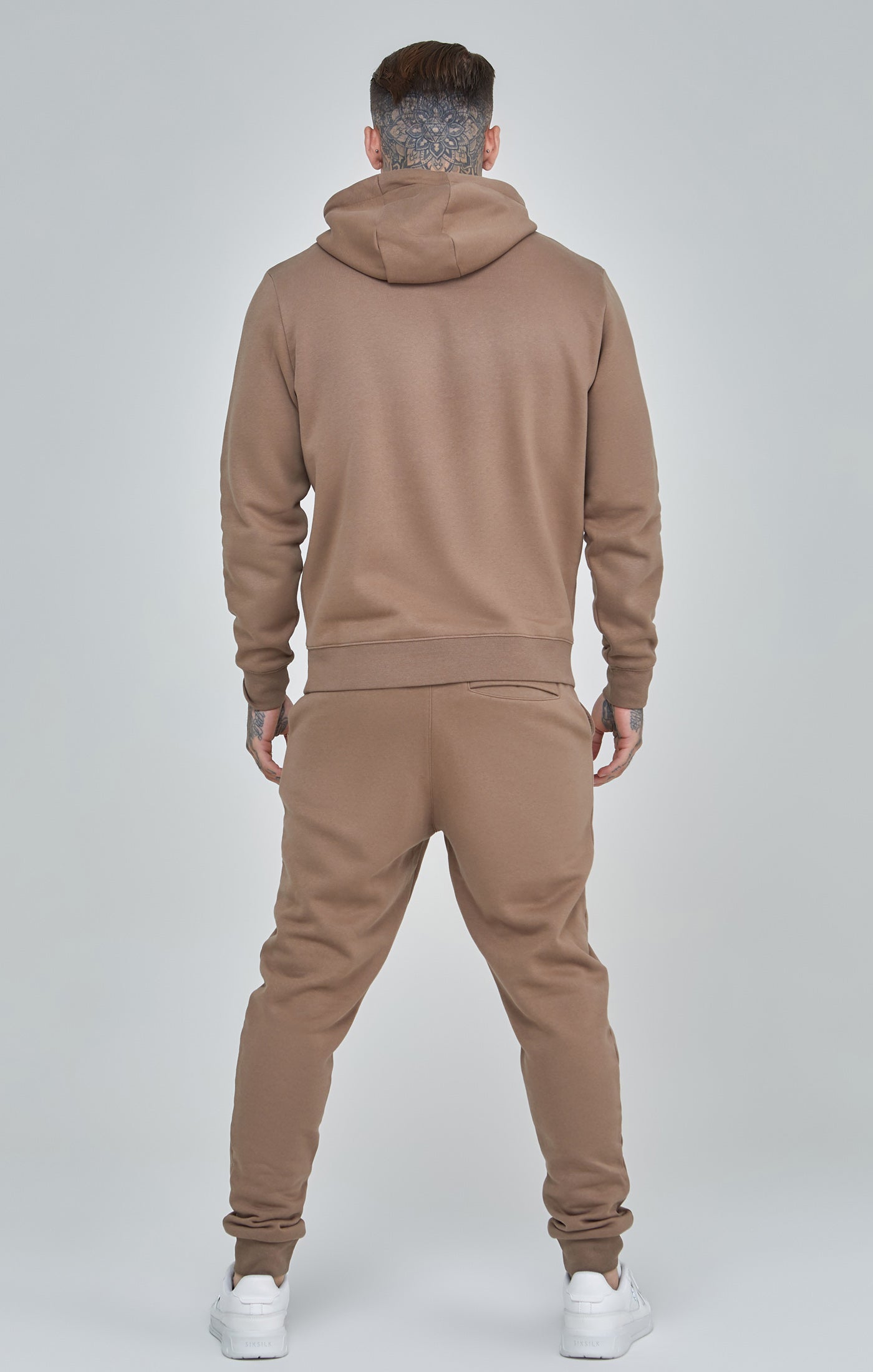 Essentials Overhead Hoodie in Brown Sweat à capuche SikSilk   