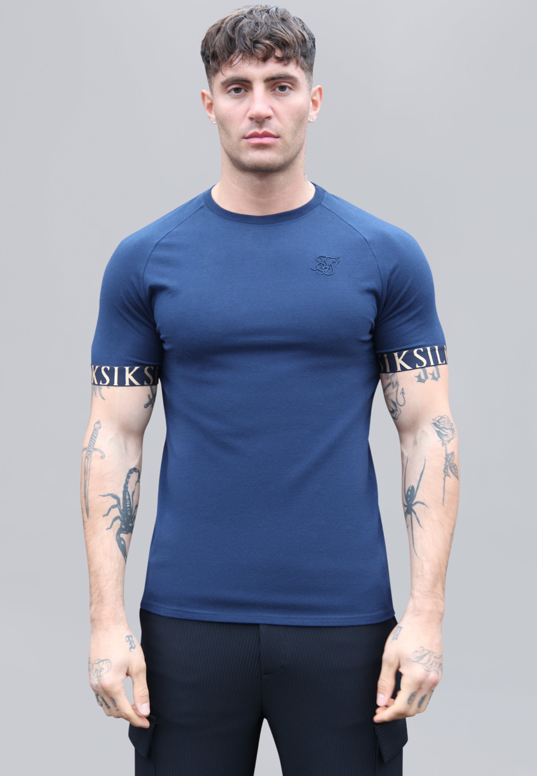 Tech T-Shirt en bleu marine T-shirts SikSilk   