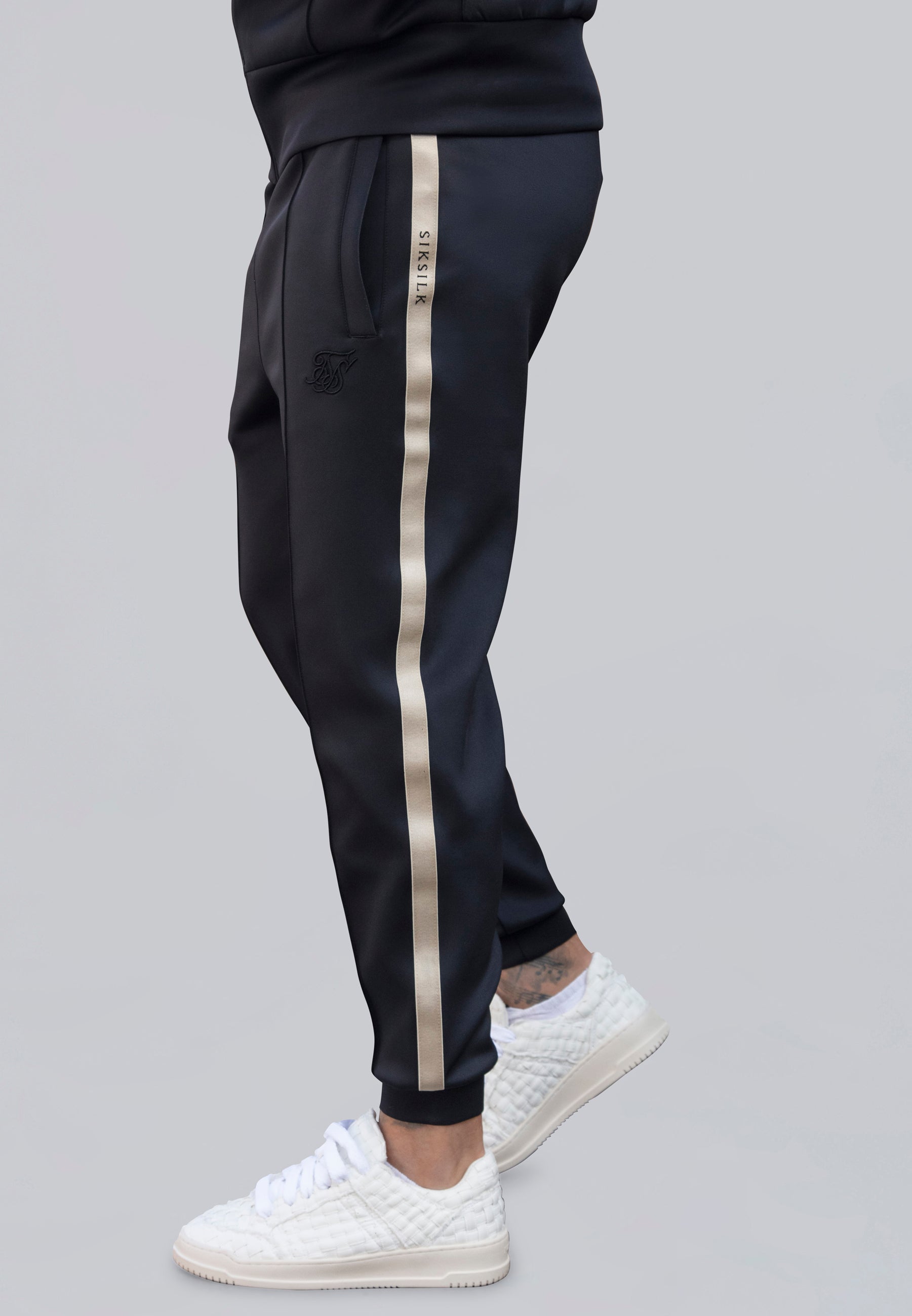 Smart Joggers in Black Pantalon SikSilk   