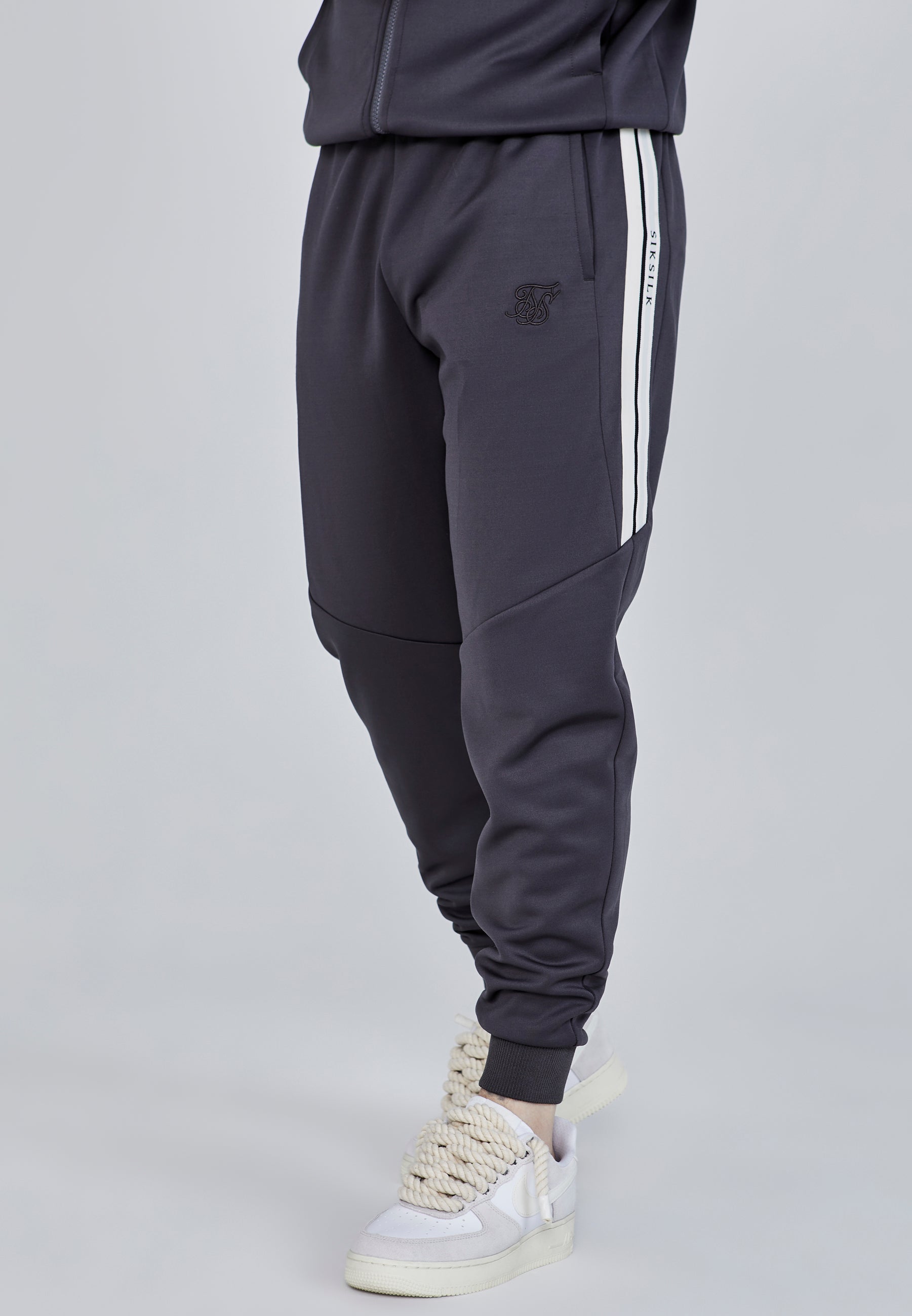 Relaxed Fit Joggers in Grey Pantalons SikSilk   