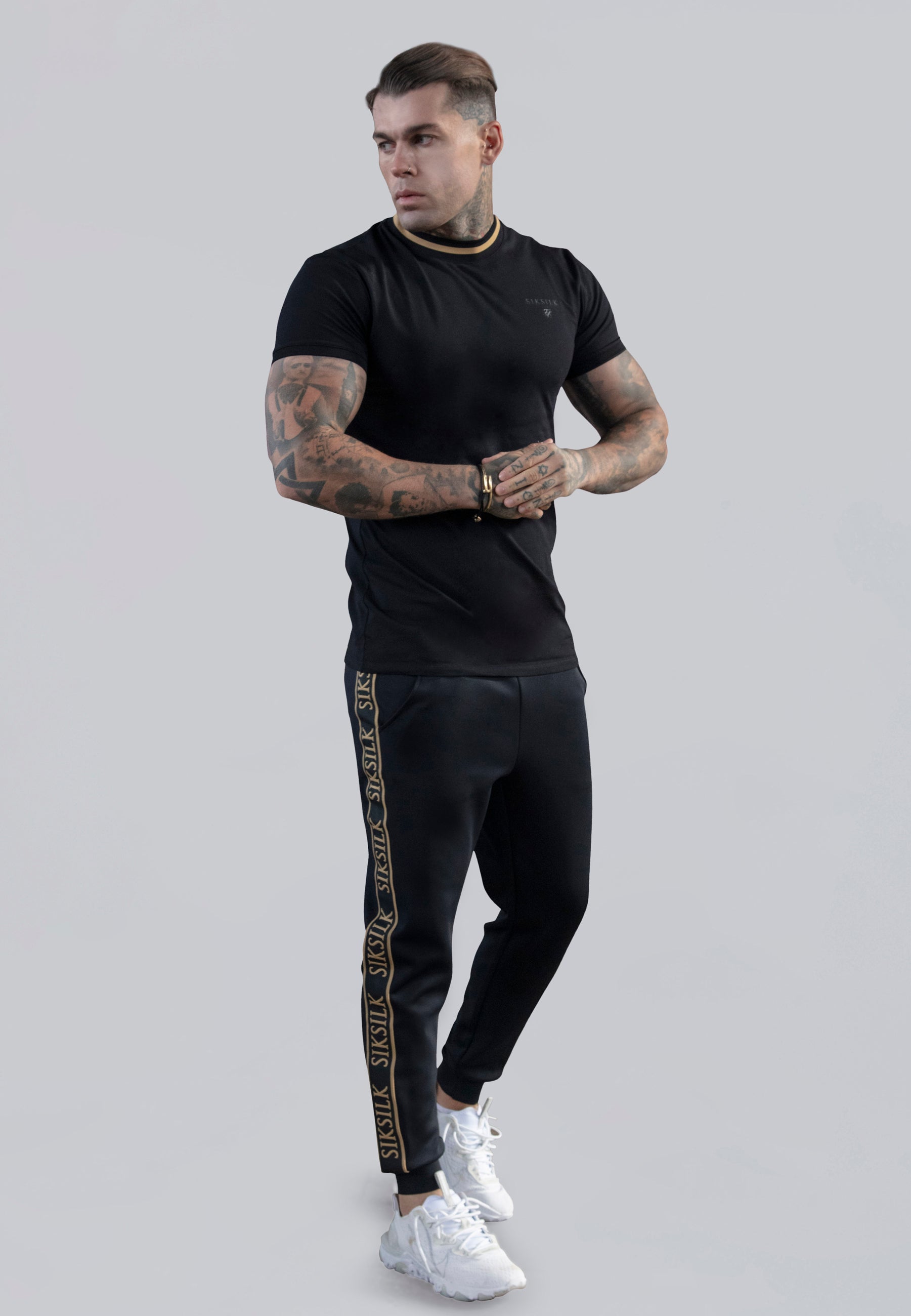 T-shirt Muscle Fit en noir T-shirts SikSilk   