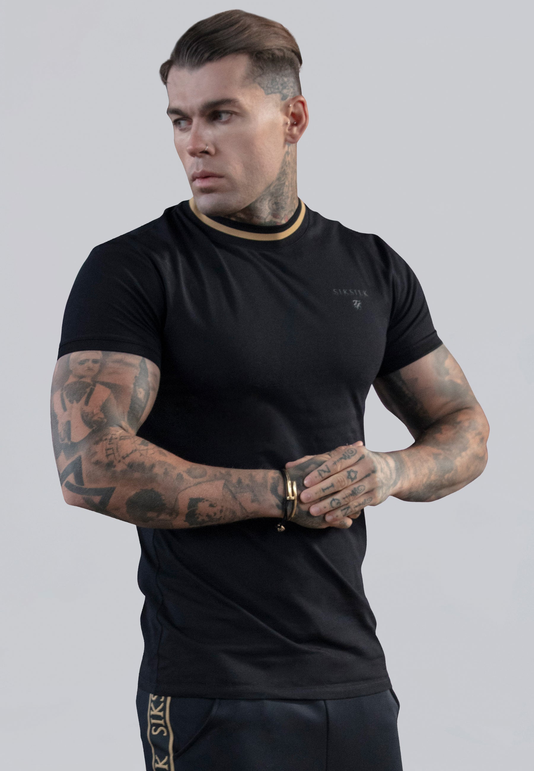 T-shirt Muscle Fit en noir T-shirts SikSilk   