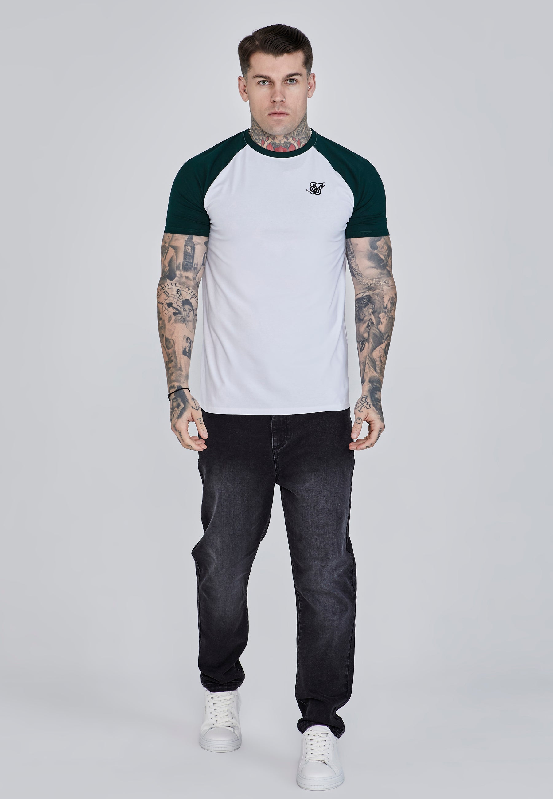 T-shirt raglan en blanc, vert T-shirts SikSilk   