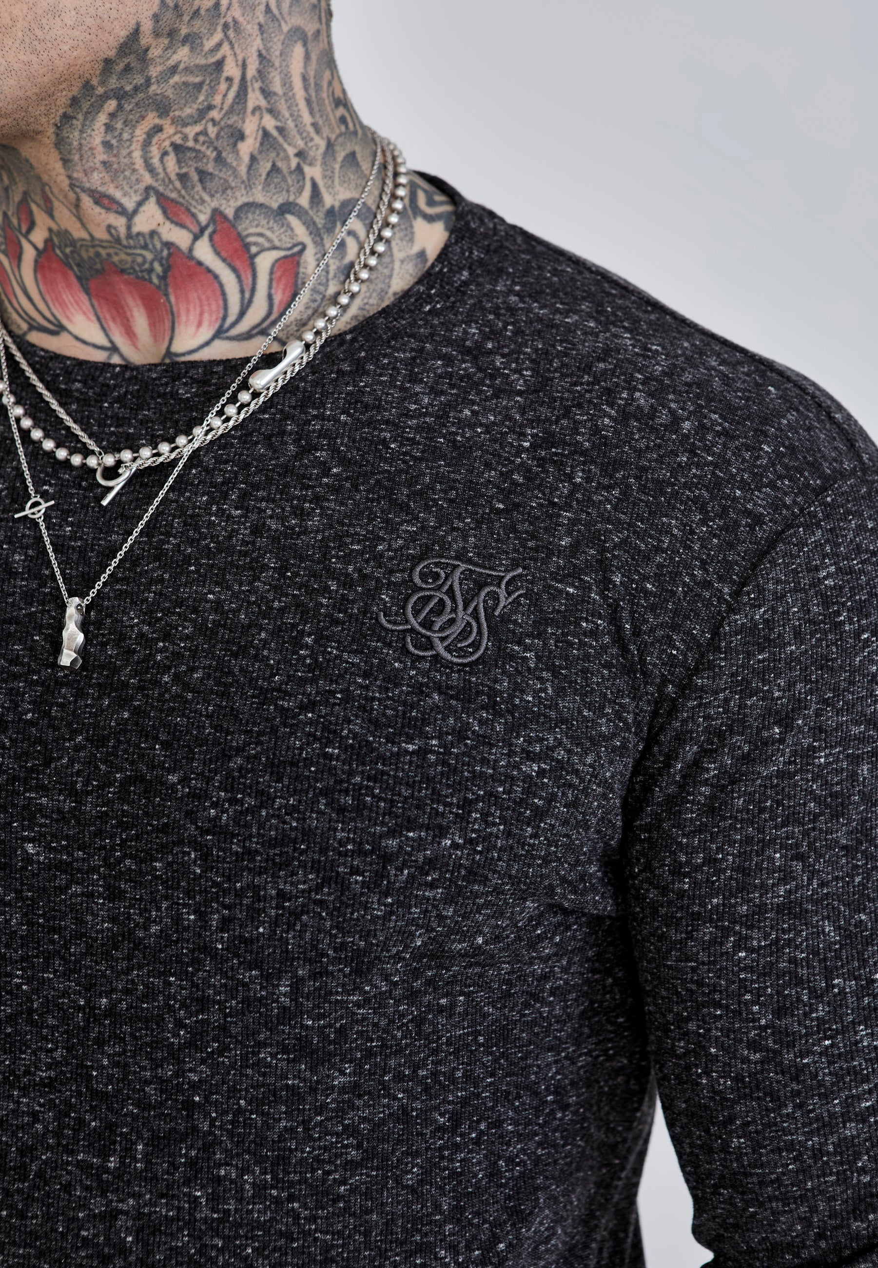 T-shirt à manches longues in Black T-shirts SikSilk   