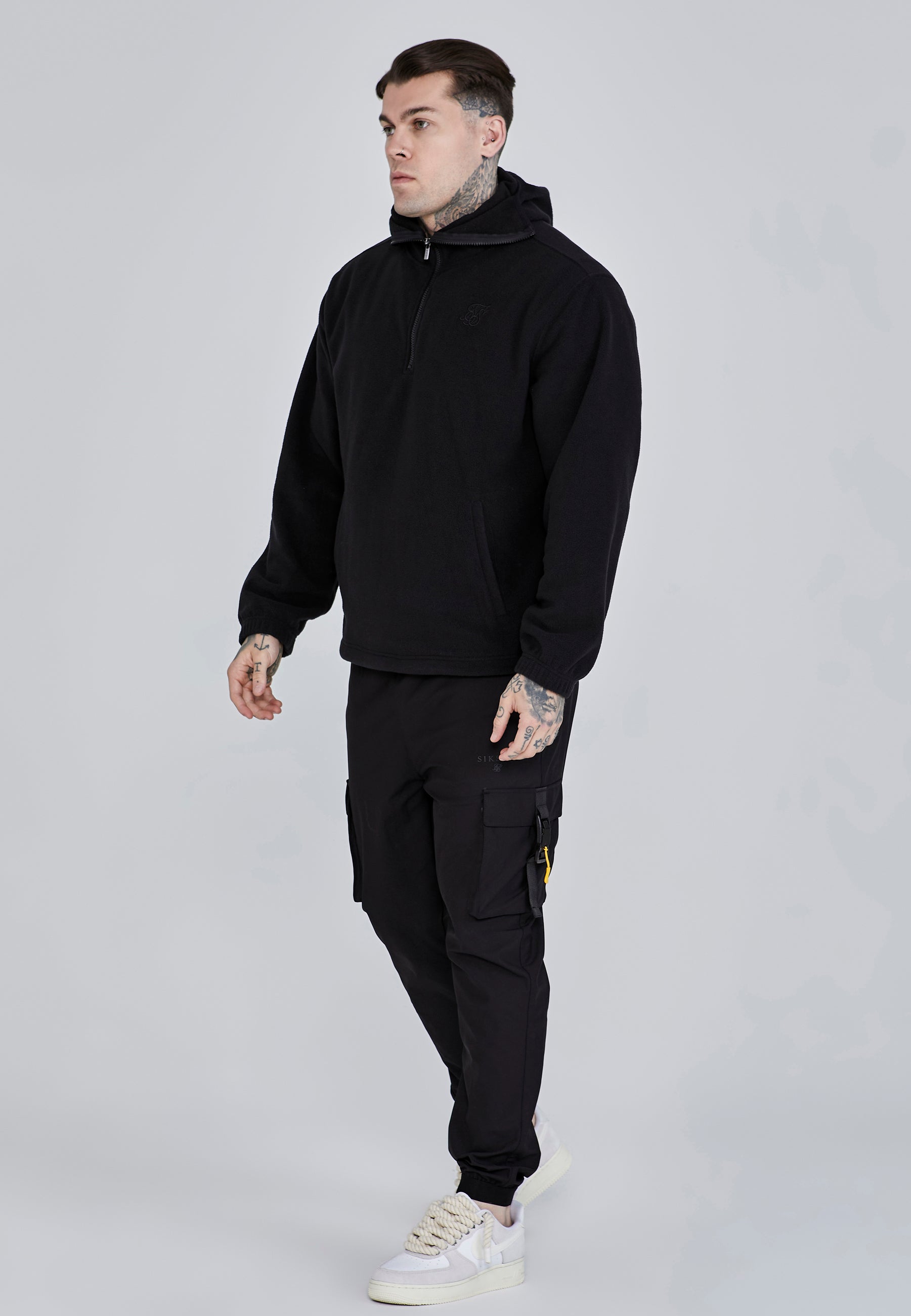 Polar Fleece Hoodie in Black Sweat à capuche SikSilk   