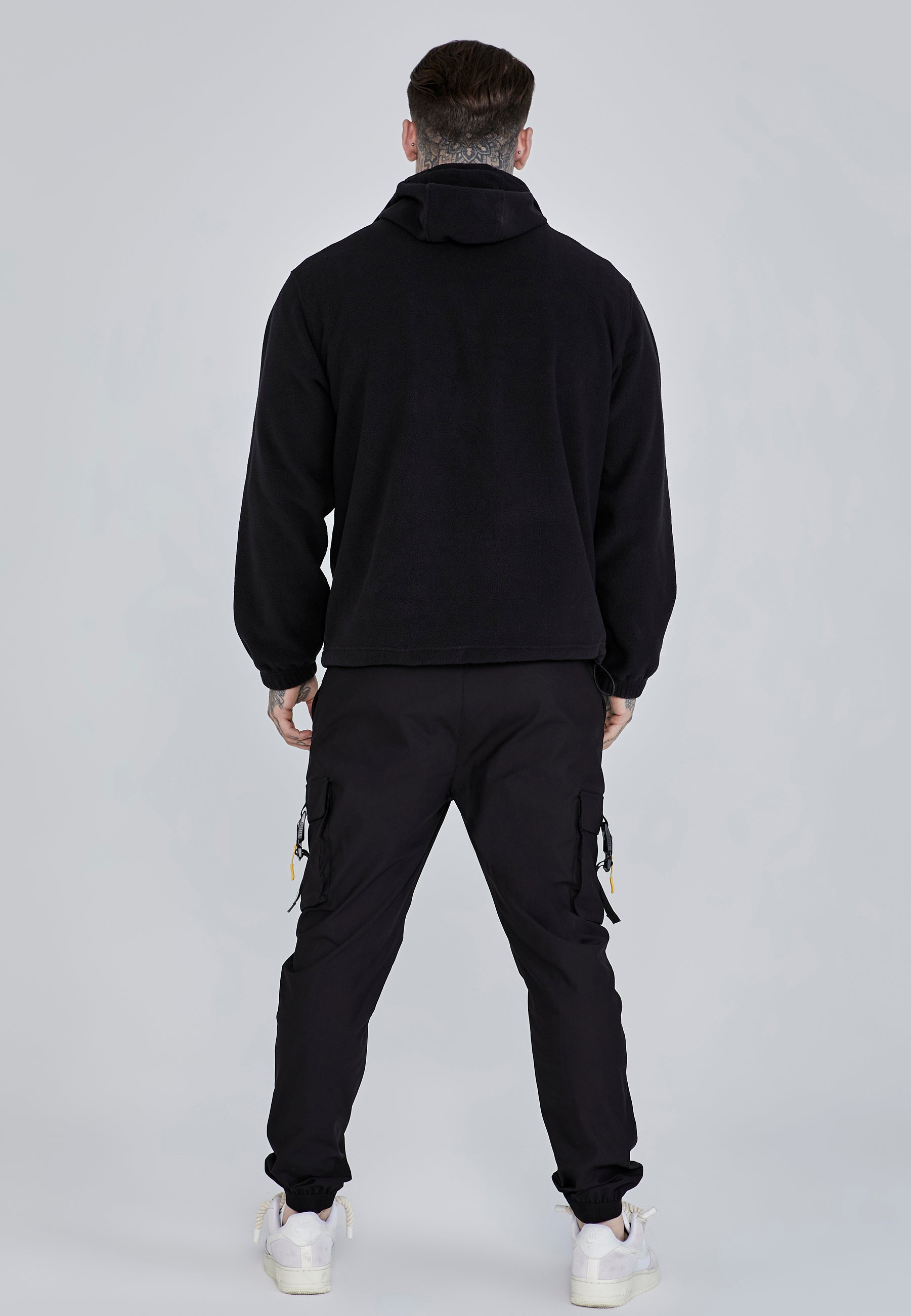 Polar Fleece Hoodie in Black Sweat à capuche SikSilk   