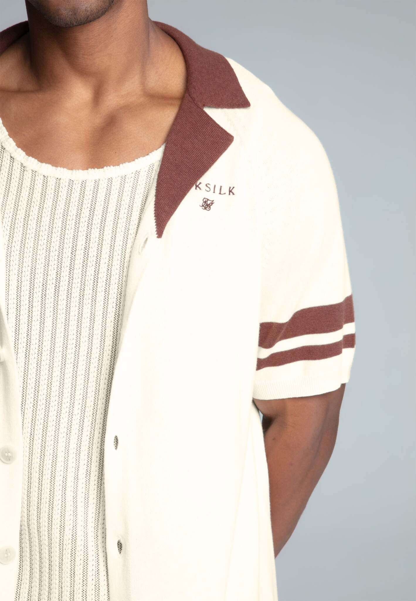 Retro Resort Shirt in Ecru Chemises SikSilk