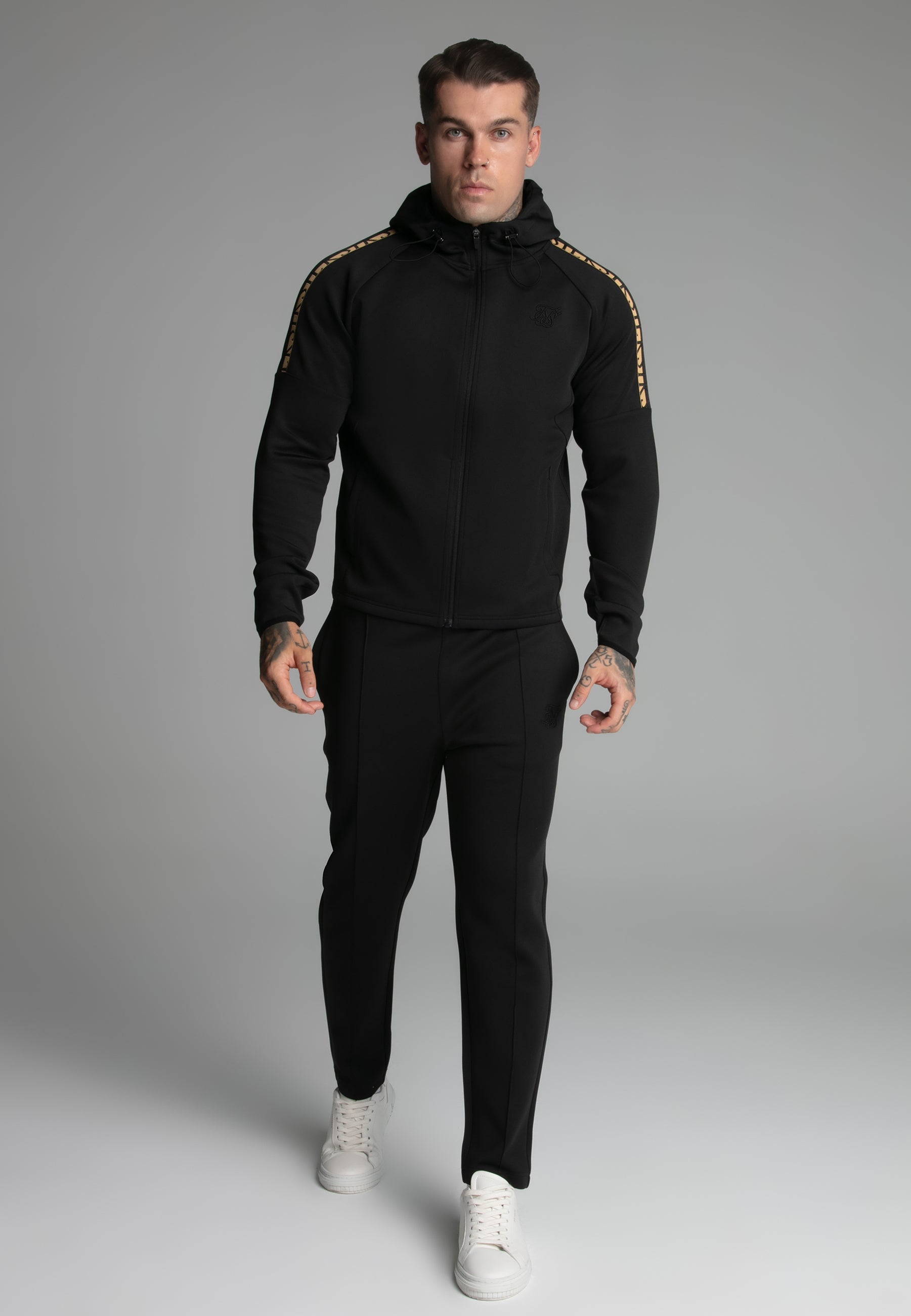 Full zip Hoodie in Black Vestes à capuche SikSilk