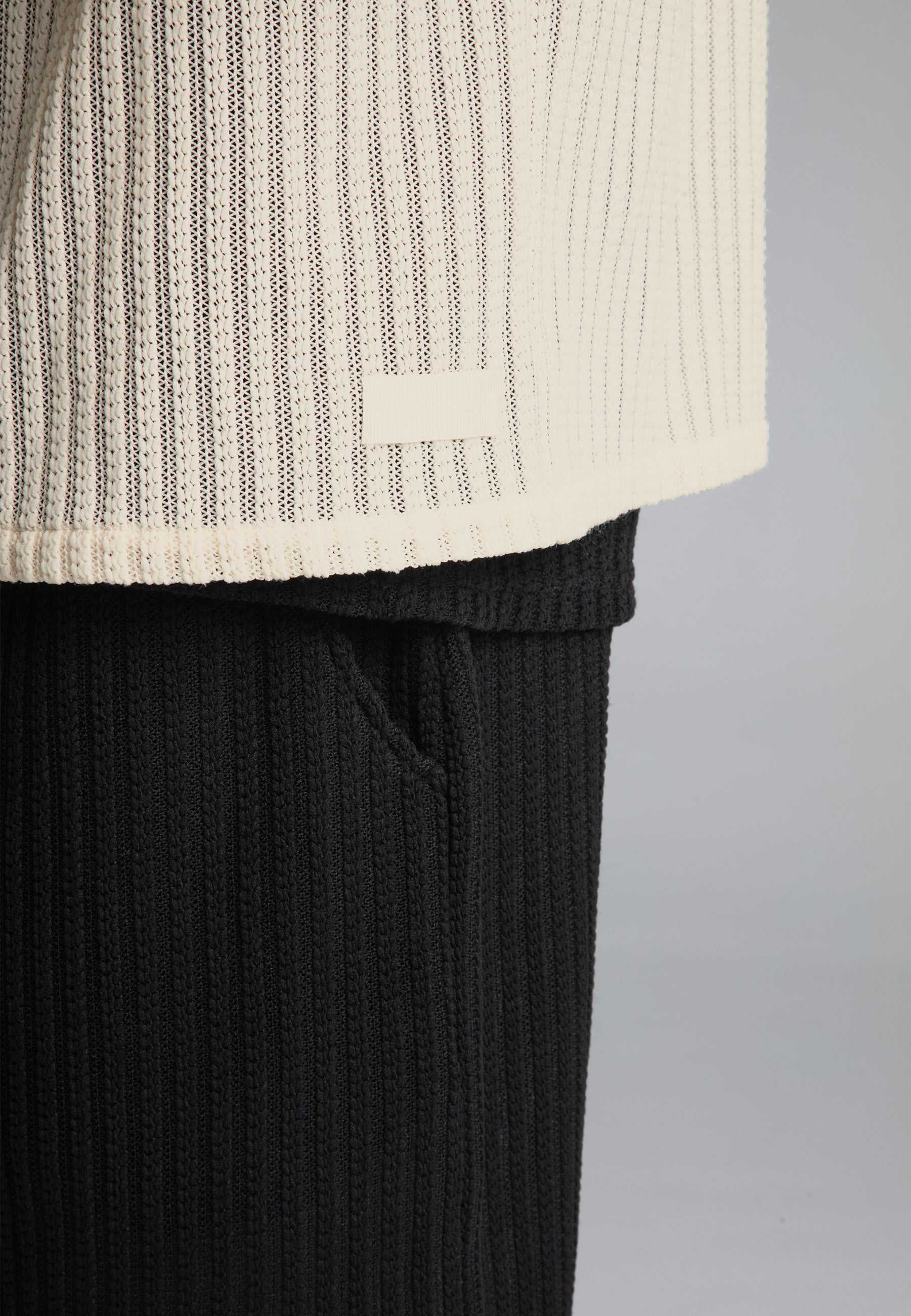 Textured Resort Shirt in Ecru Chemises SikSilk