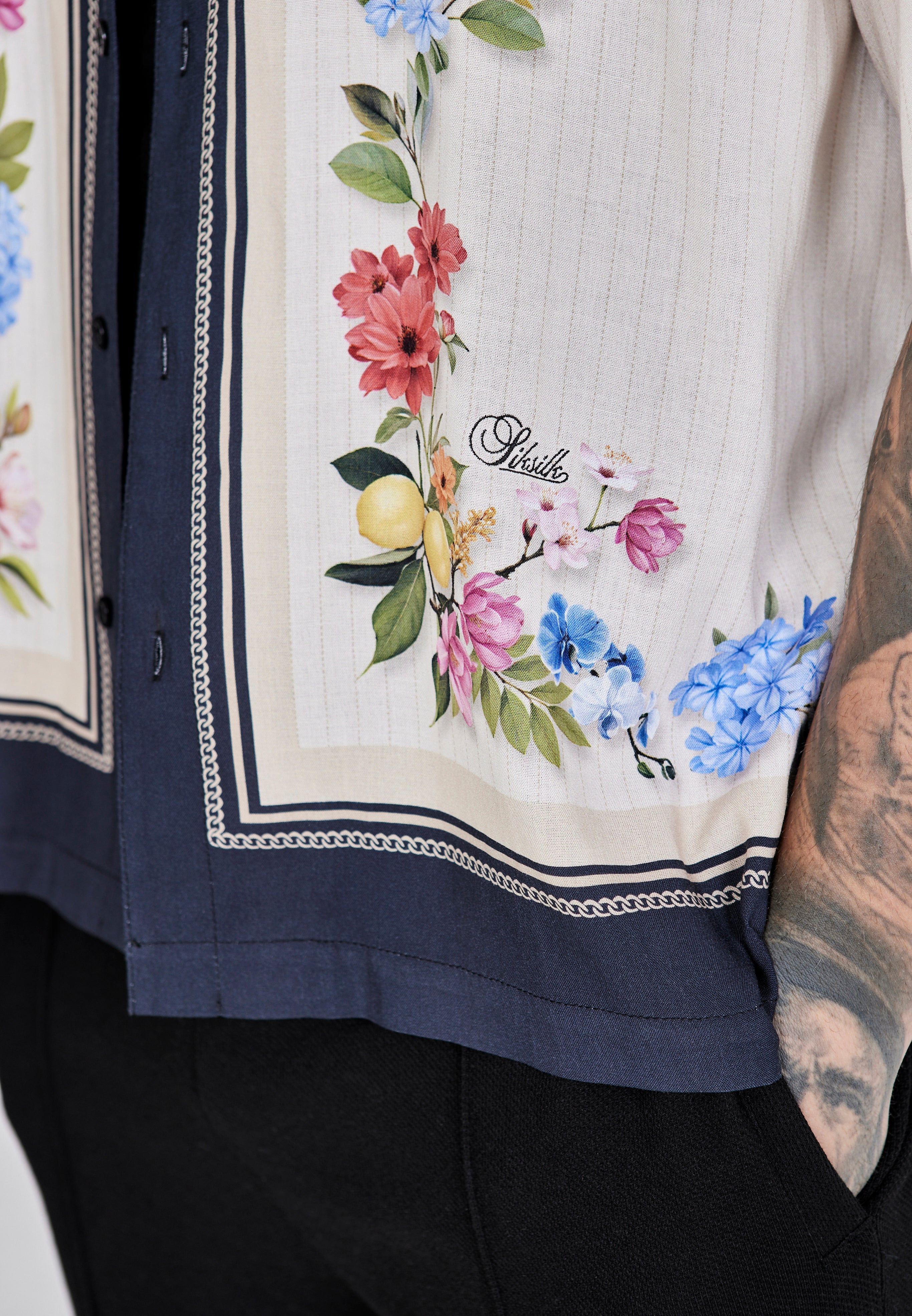 Resort Shirt in Ecru Chemises SikSilk