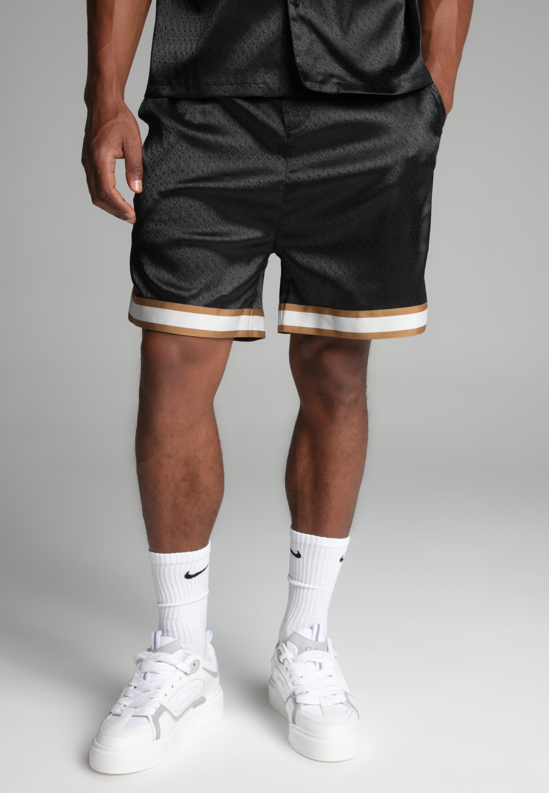 Short Resort en noir Short SikSilk