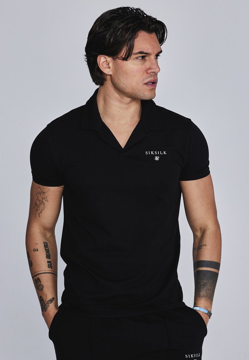 Ensemble polo et short en noir Sets SikSilk
