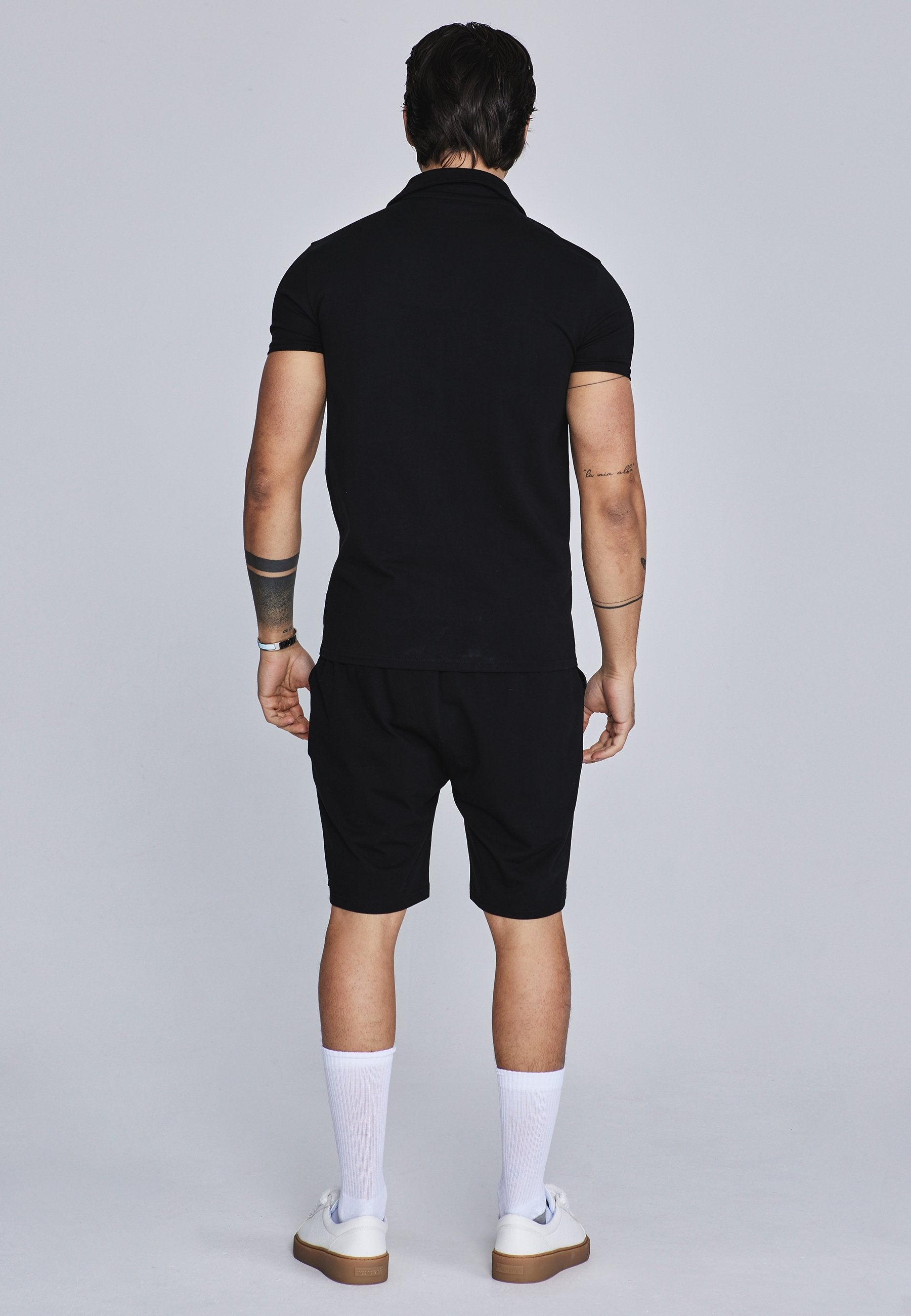 Ensemble polo et short en noir Sets SikSilk