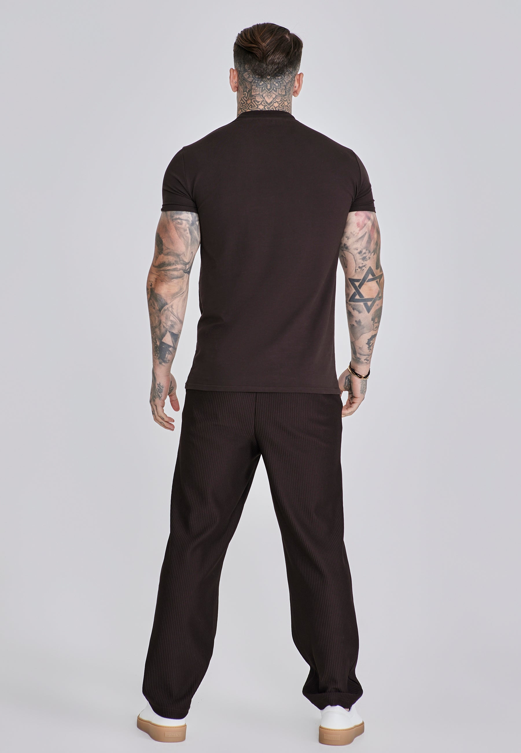 Muscle Fit T-shirt en Brown T-shirts SikSilk