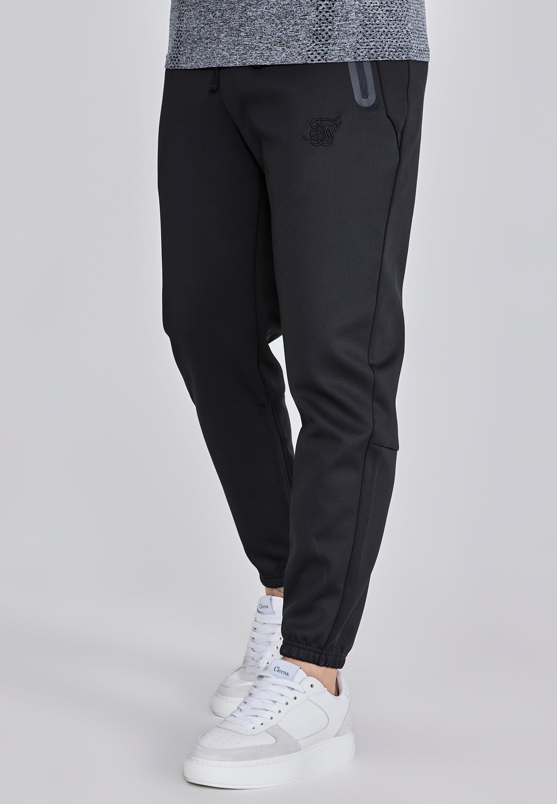 Tapered Joggers in Black Pantalon SikSilk
