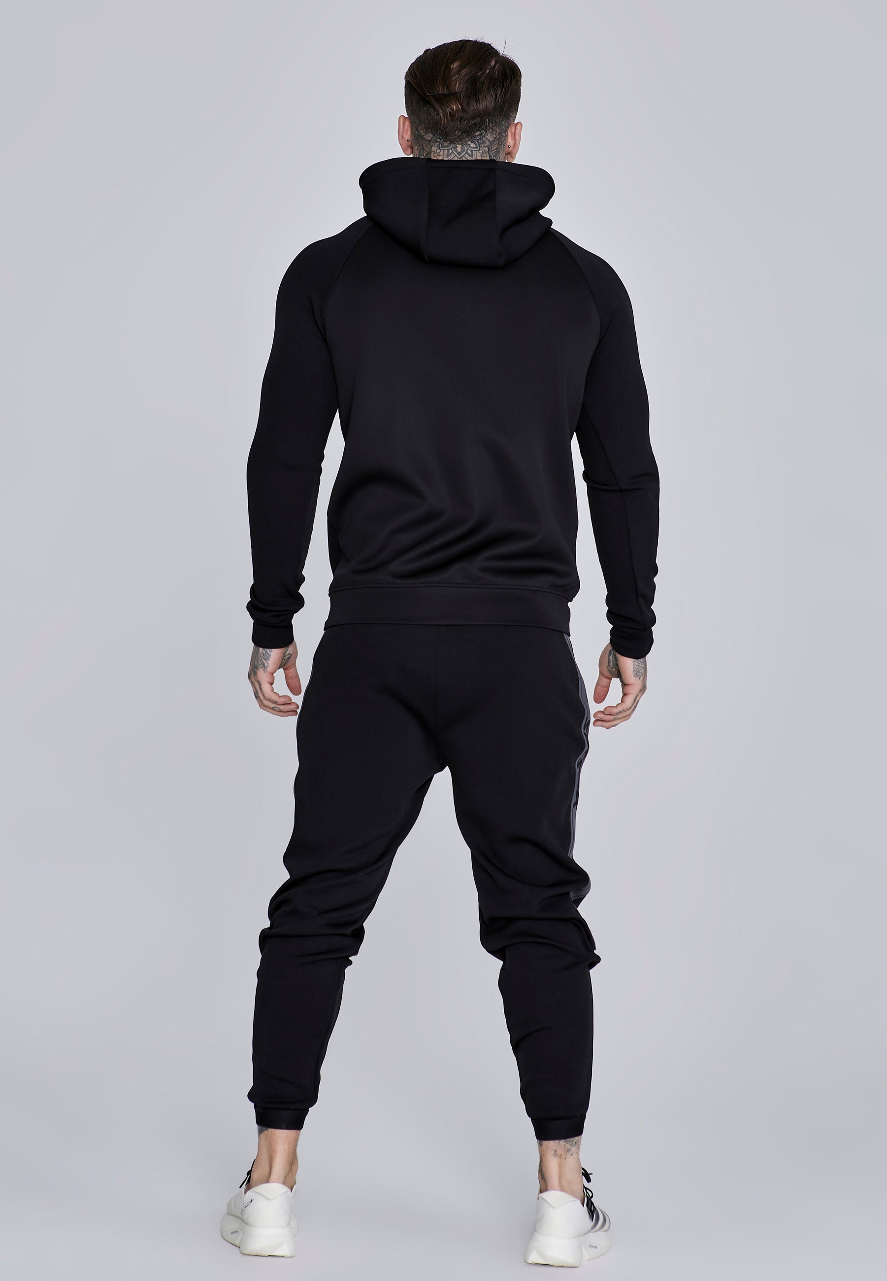 Muscle Fit Hoodie in Black Sweat à capuche SikSilk