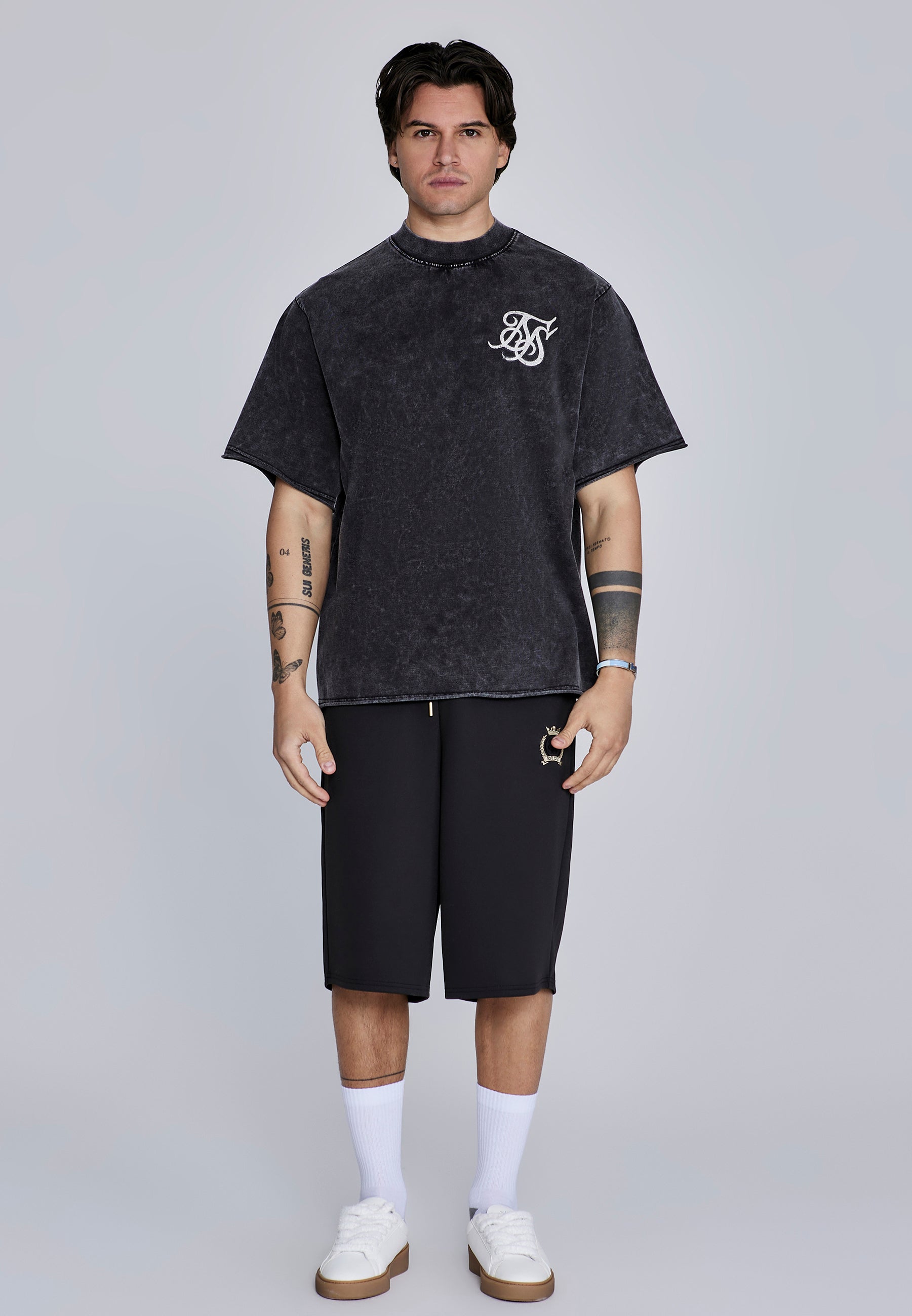 T-shirt oversized en noir T-shirts SikSilk
