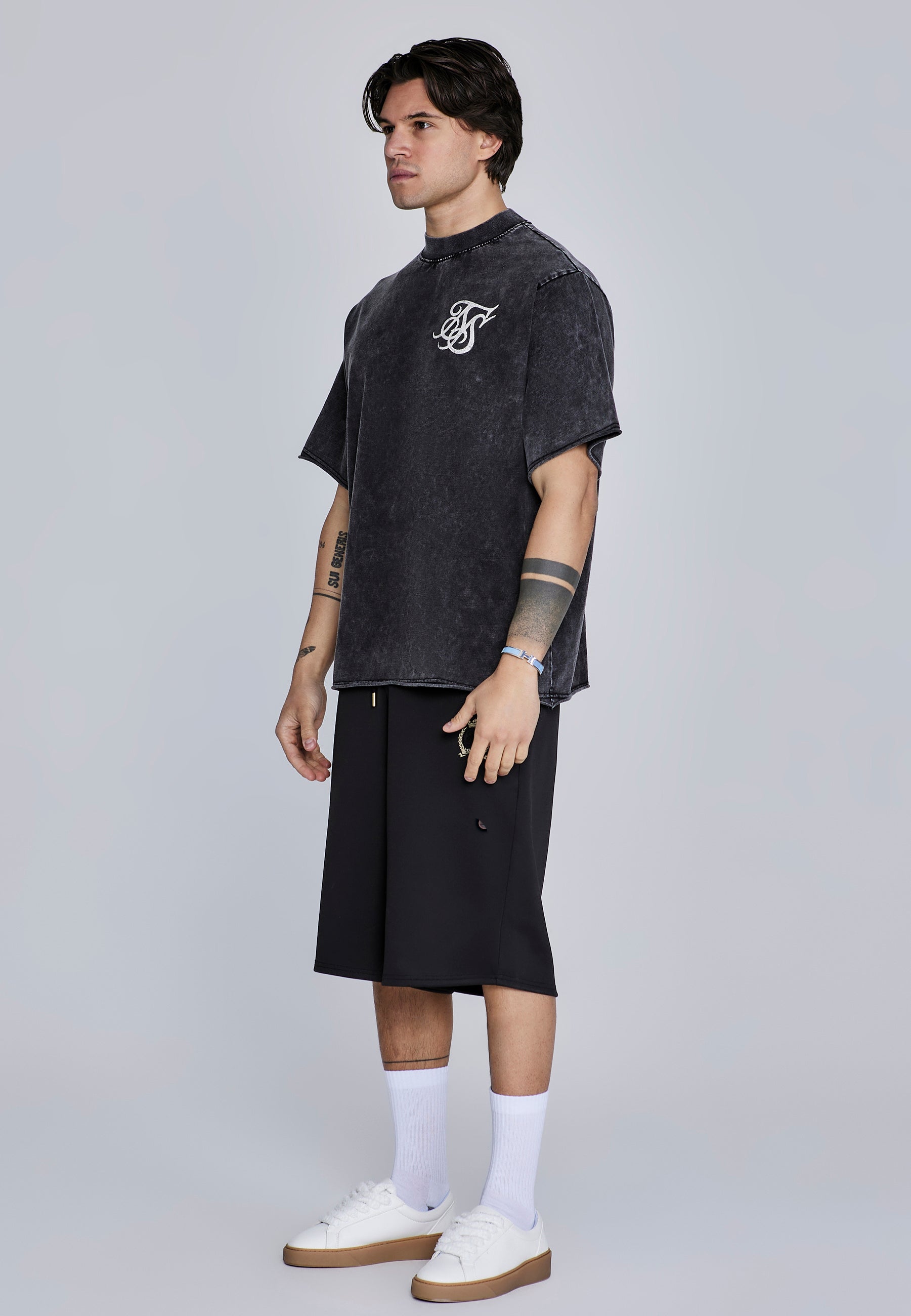 T-shirt oversized en noir T-shirts SikSilk