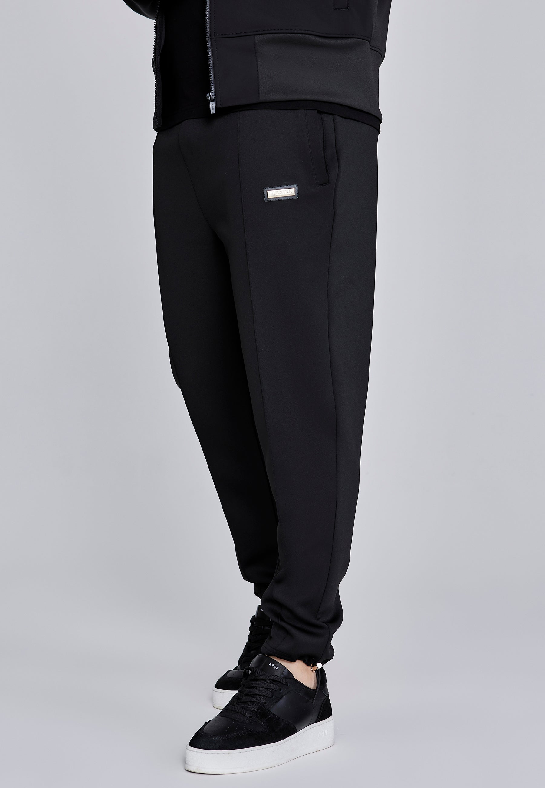 Smart Joggers in Black Pantalon SikSilk