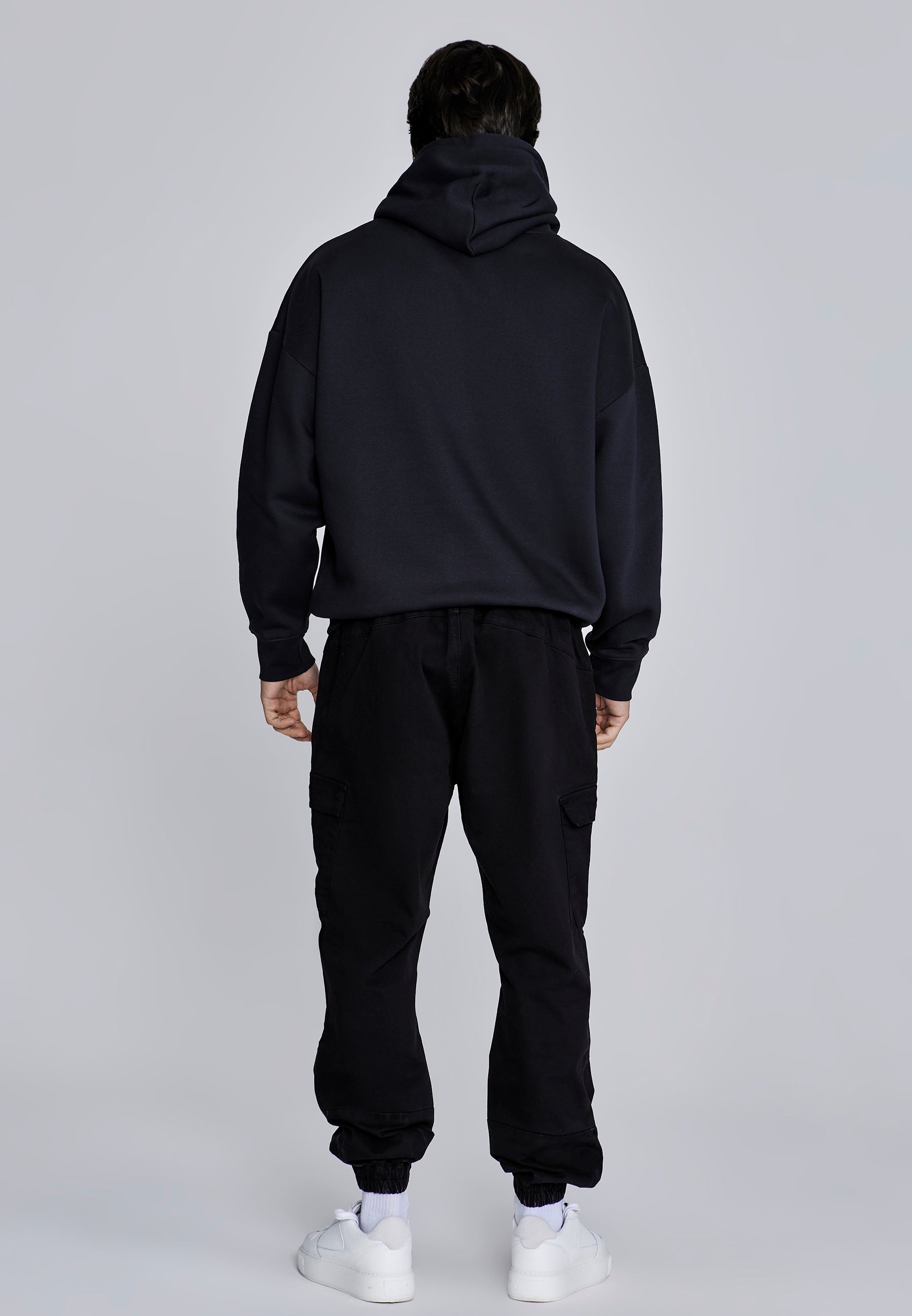 Slim Fit Cargos in Black Pantalons SikSilk