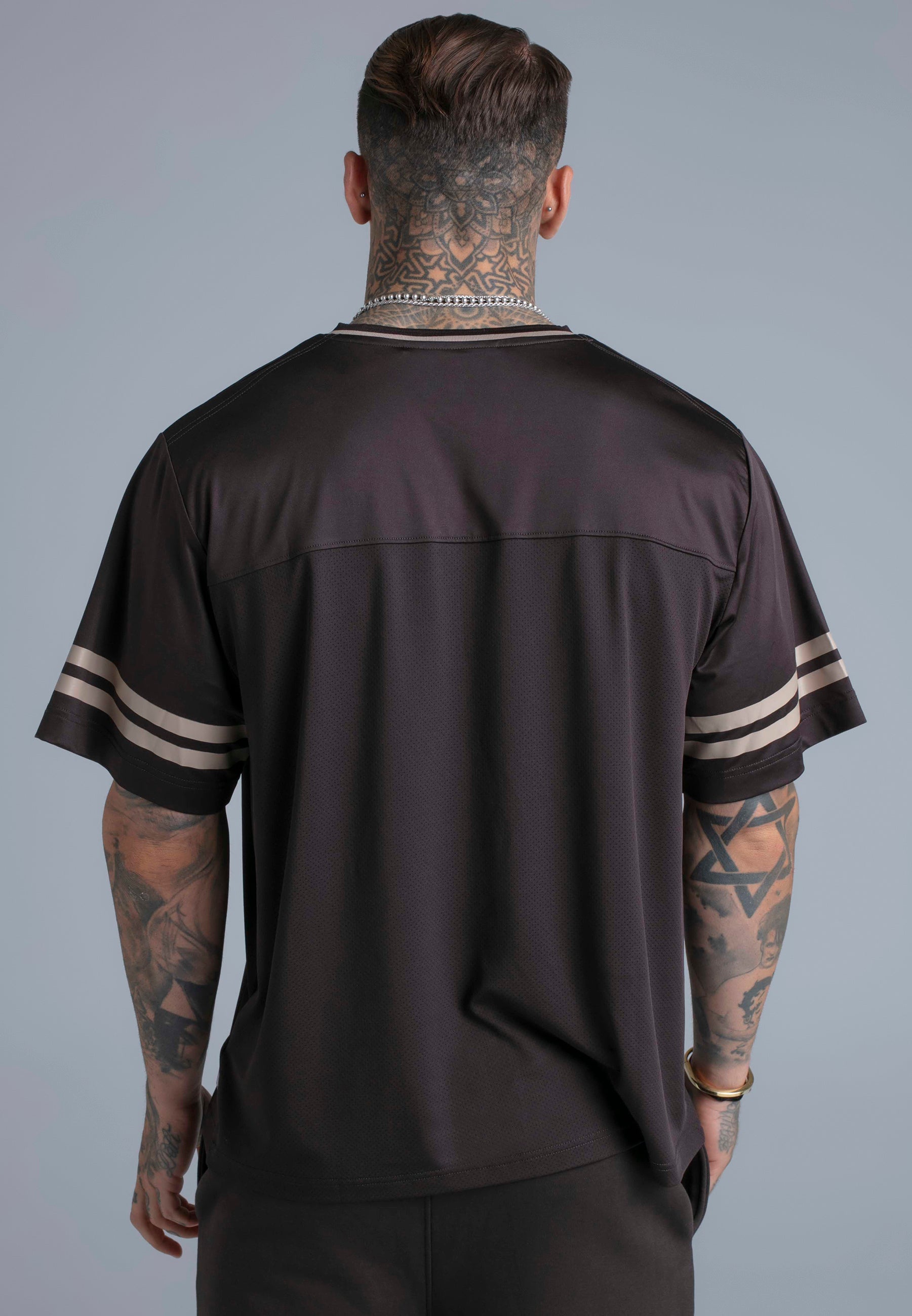 T-shirt de football marron