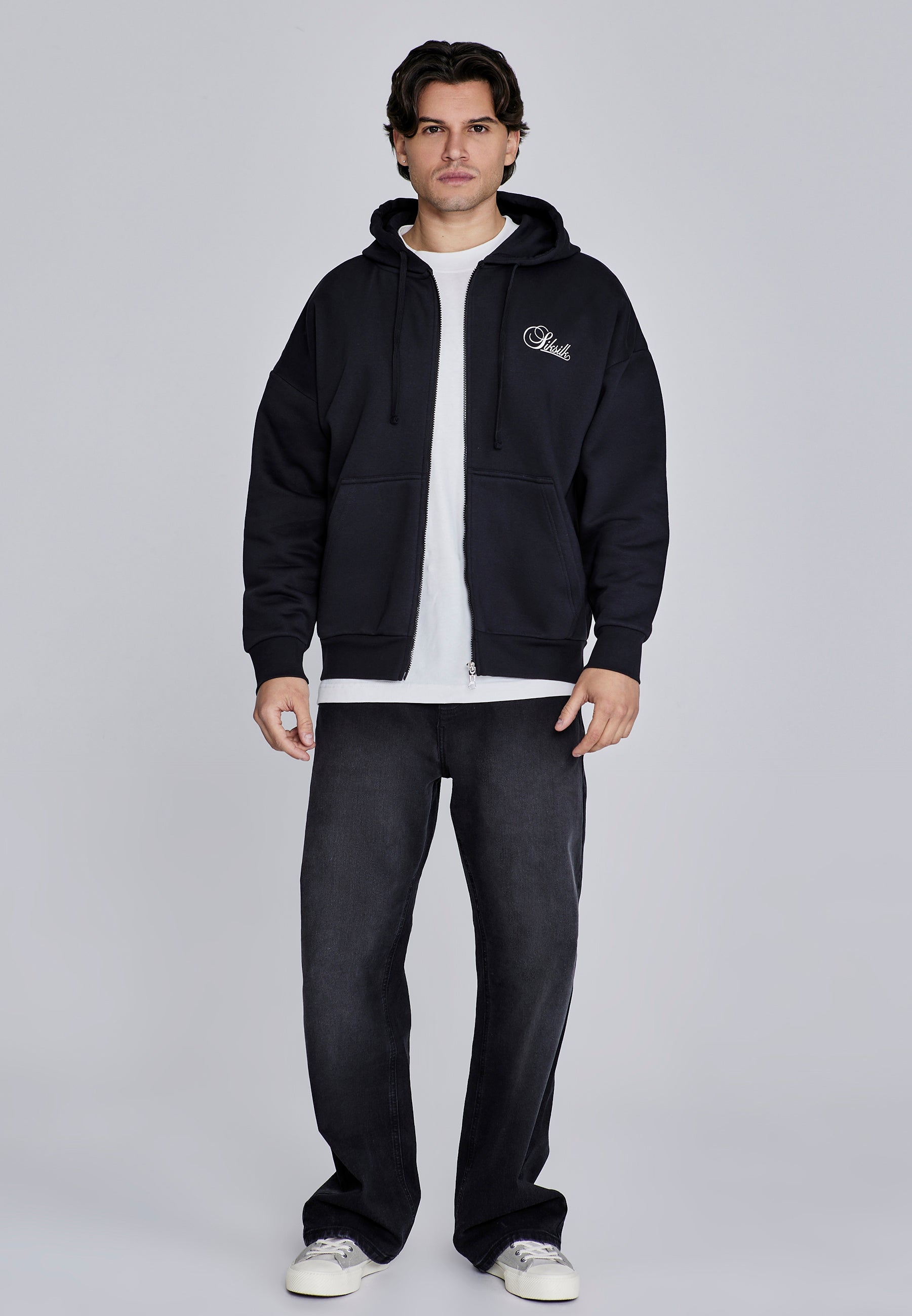 Essentials Full Zip Hoodie in Black Vestes à capuche SikSilk