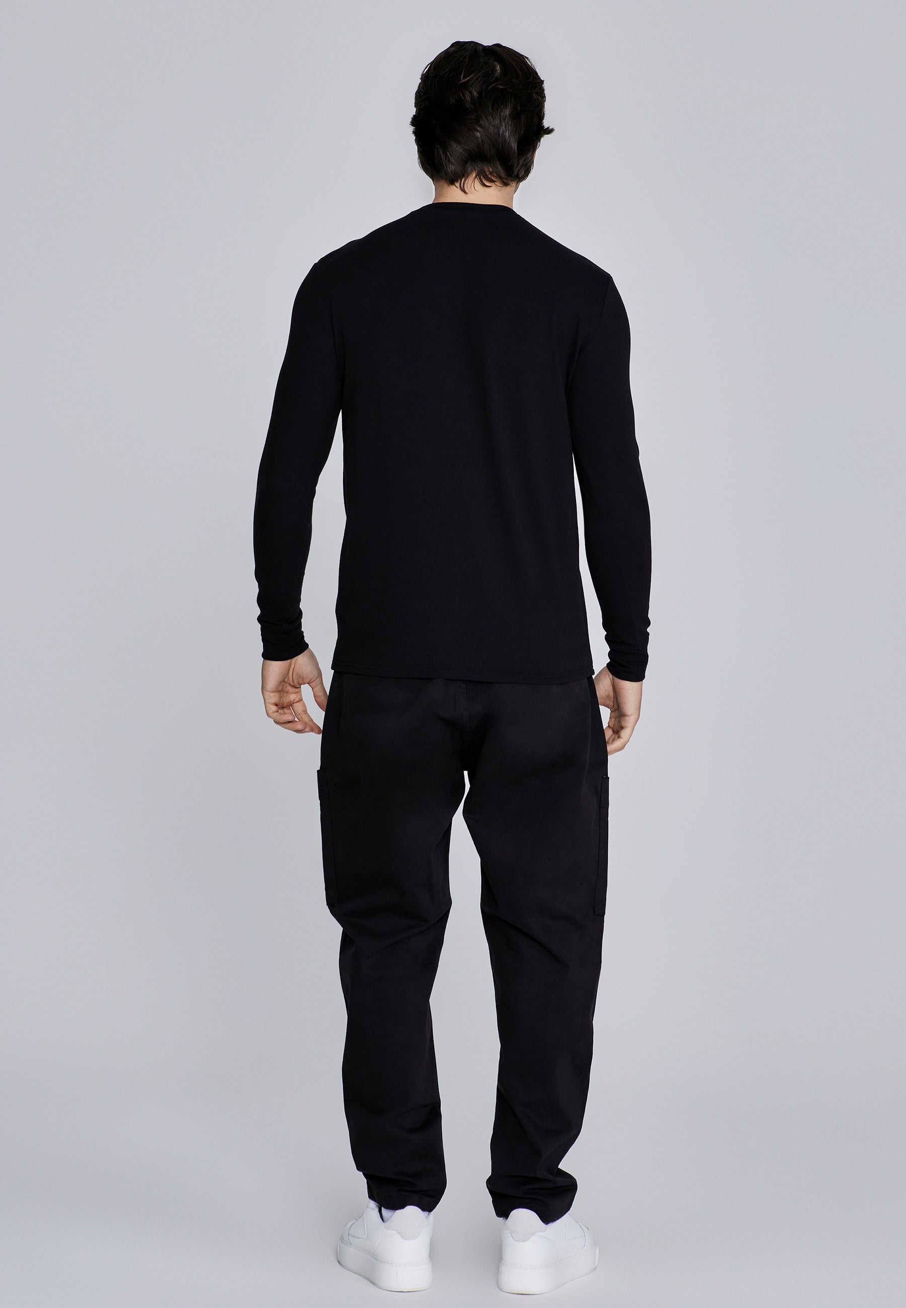 Essentials Long Sleeve T-Shirt in Black T-shirts SikSilk