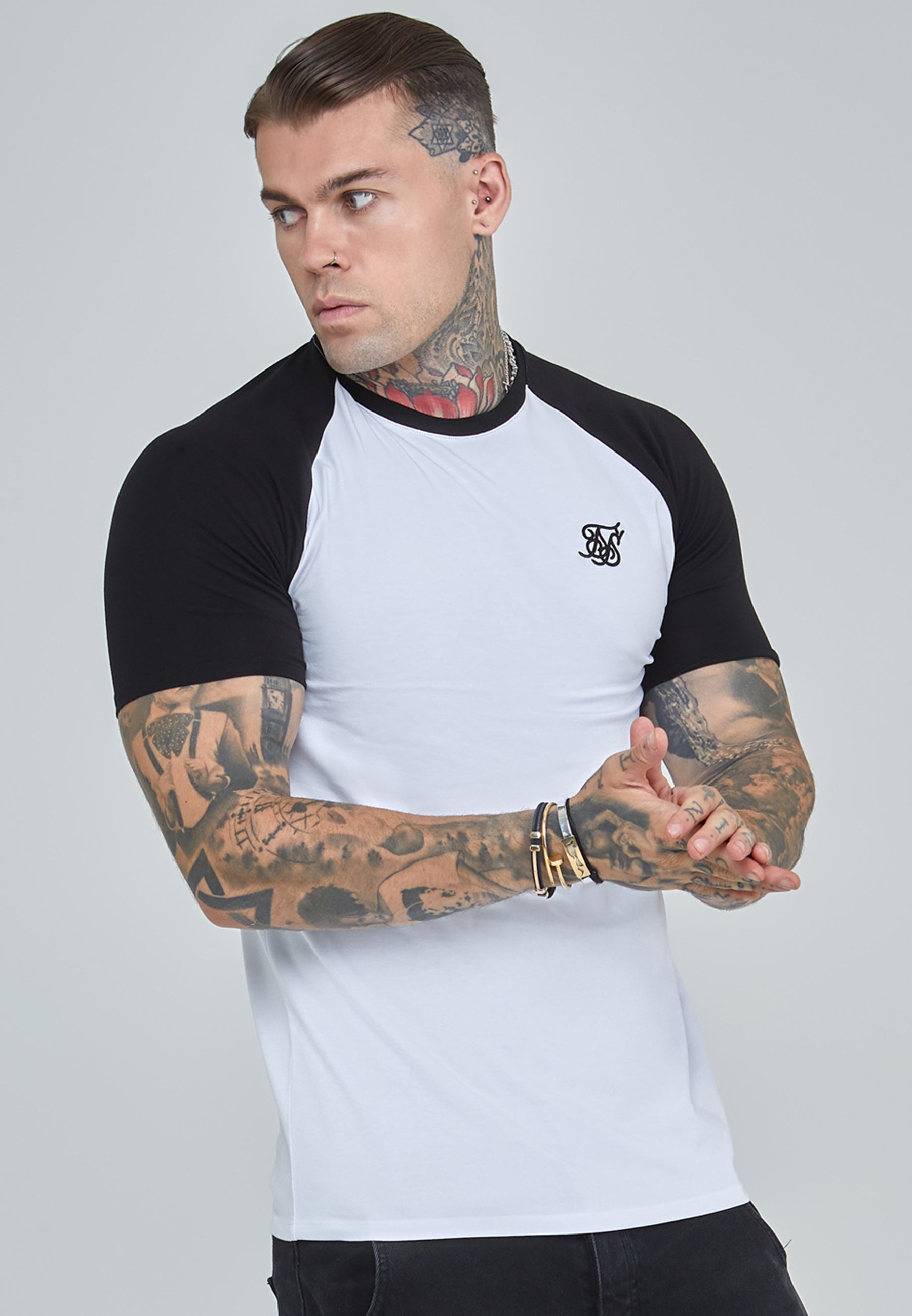 T-shirt raglan en blanc, noir T-shirts SikSilk