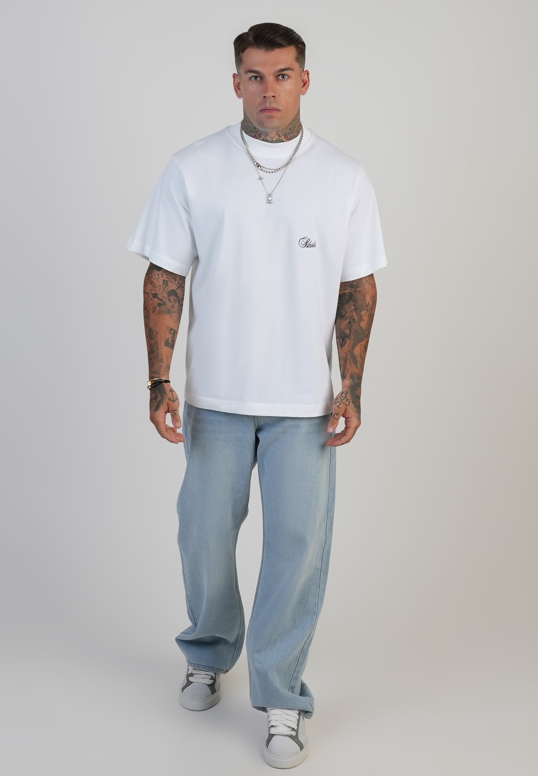 Jeans Loose Fit en bleu clair délavé Jeans SikSilk