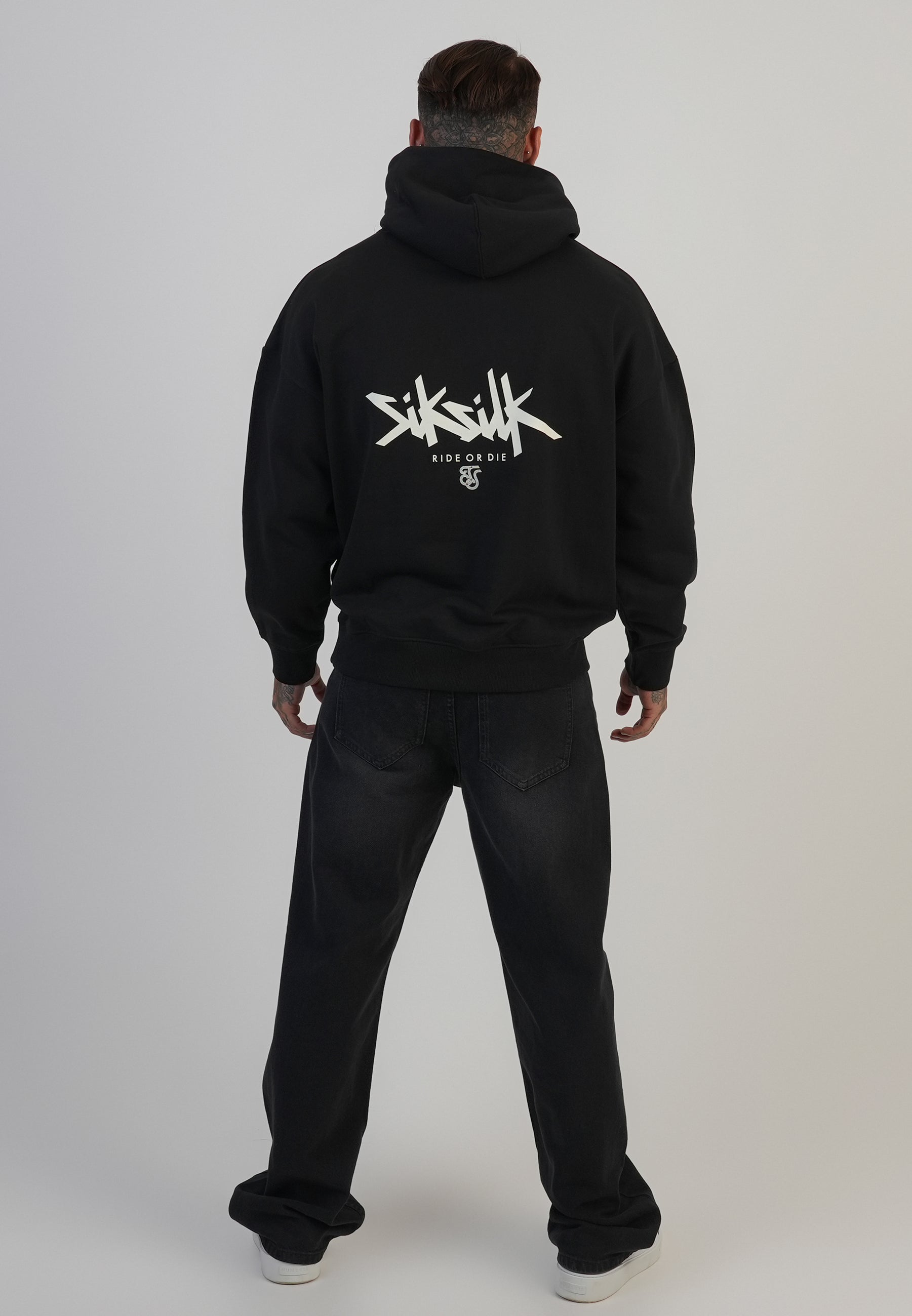 Sweat à capuche Graphic Hoodie in Black Sweat à capuche SikSilk