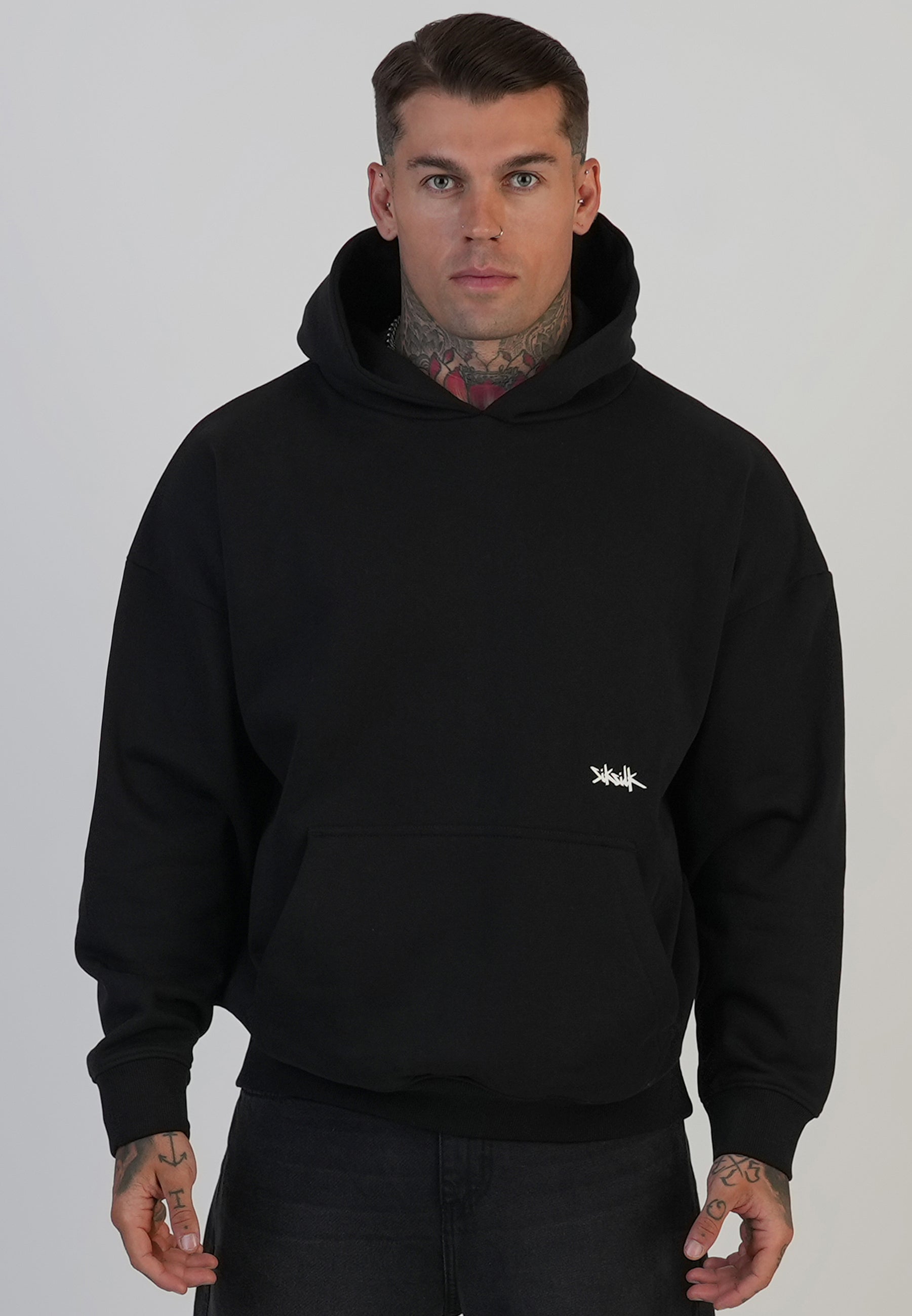 Sweat à capuche Graphic Hoodie in Black Sweat à capuche SikSilk